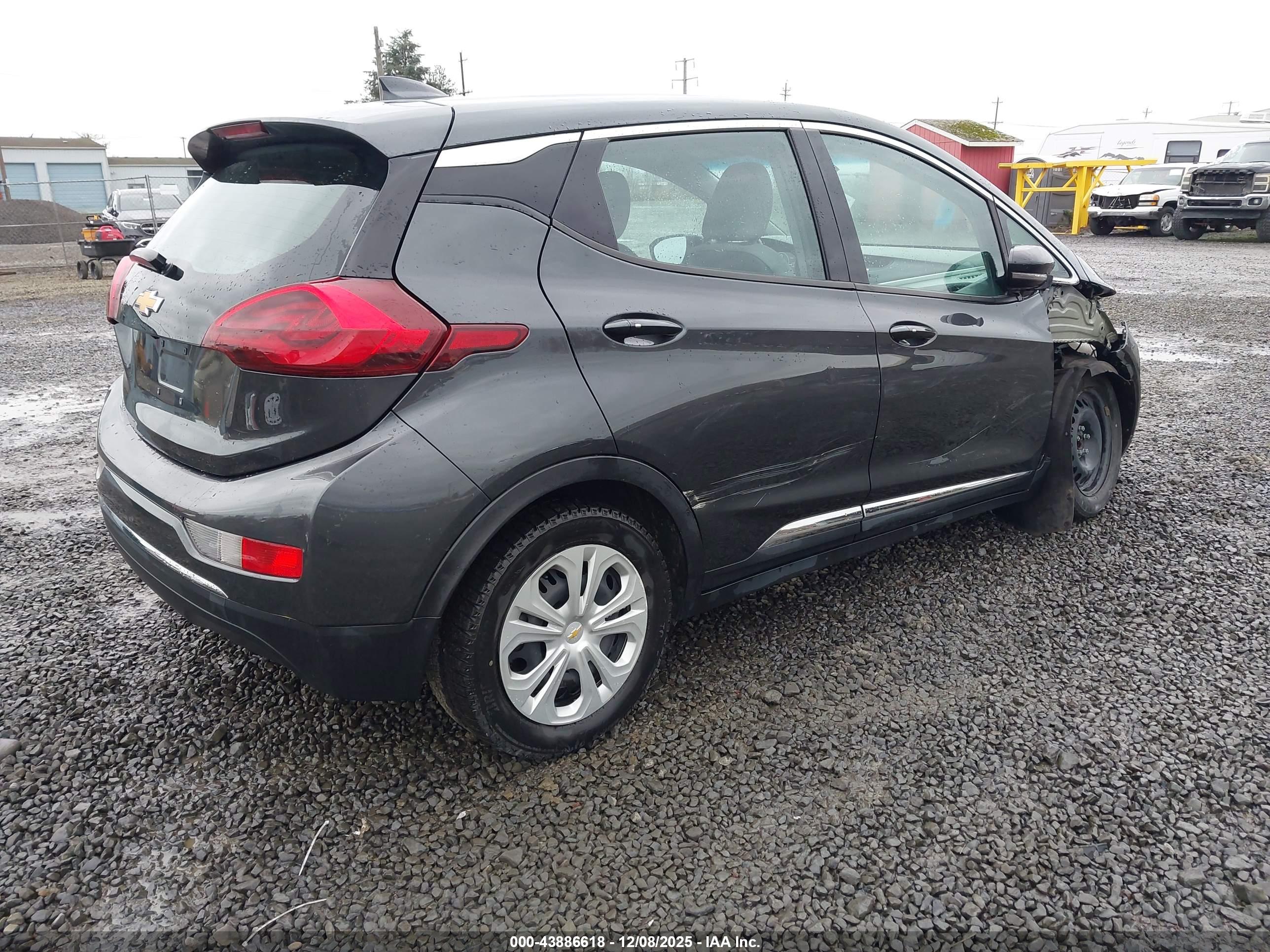 CHEVROLET BOLT image 4