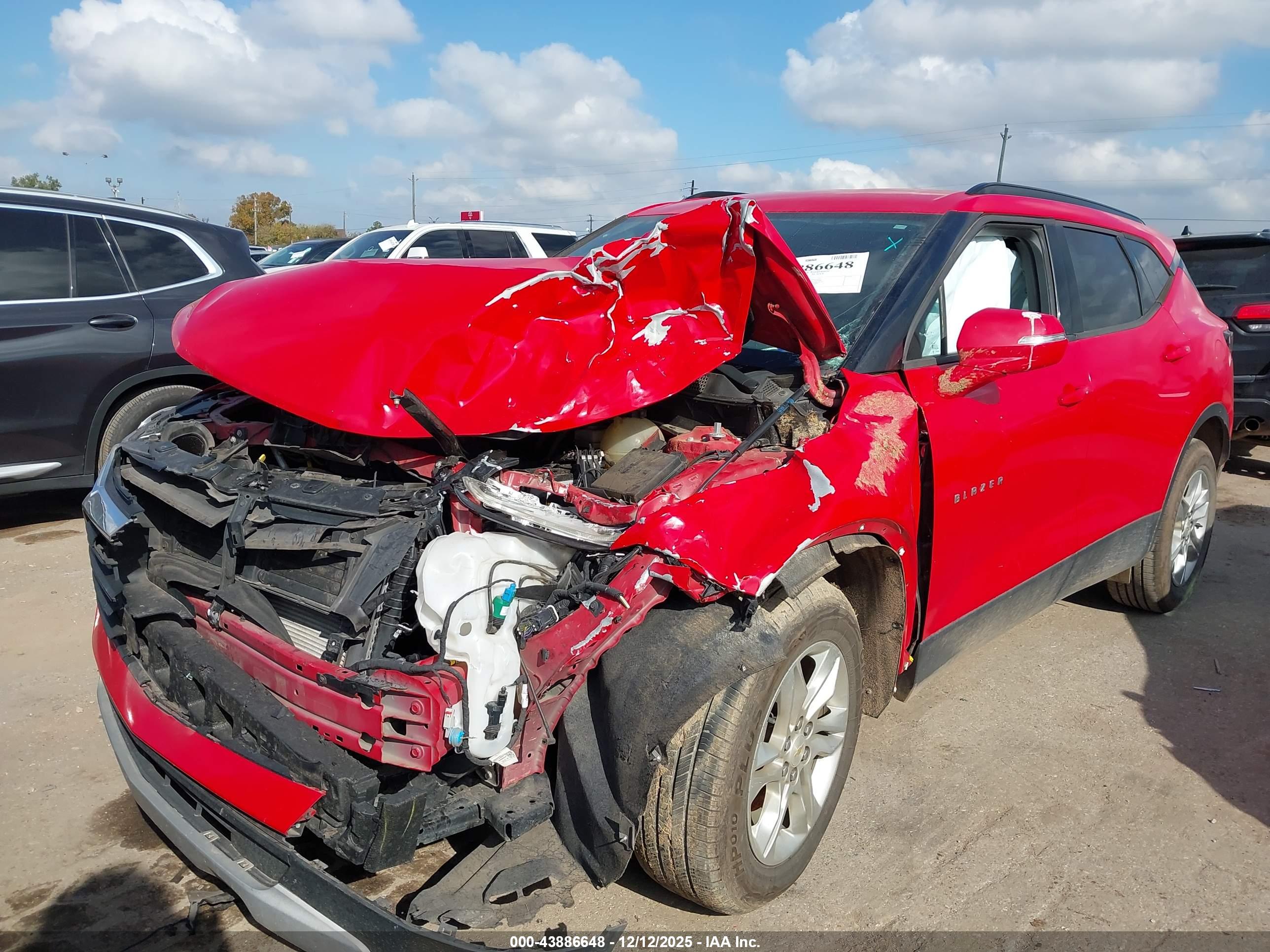 CHEVROLET BLAZER image 6