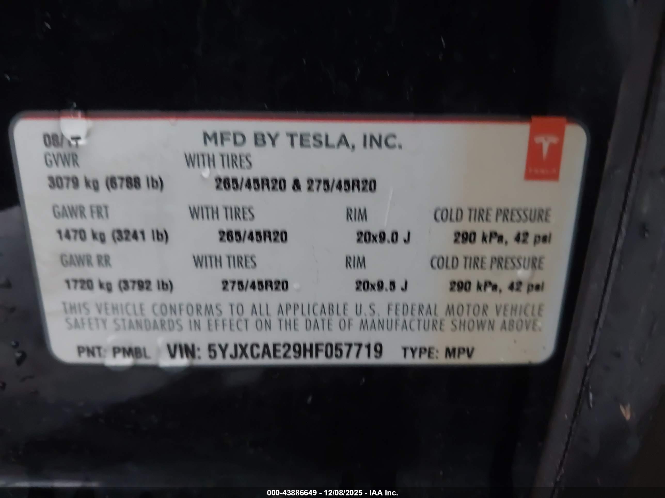 TESLA MODEL image 9
