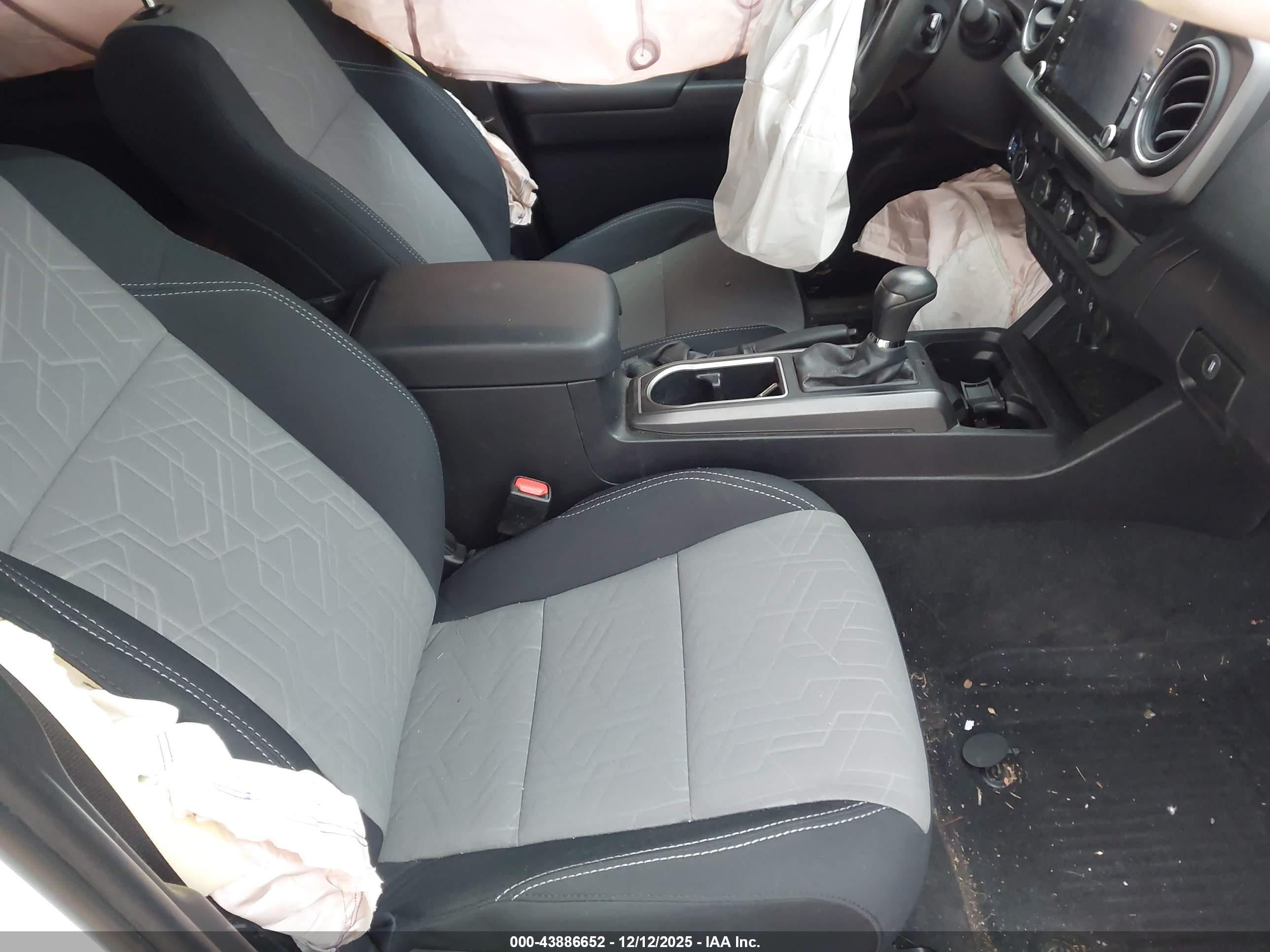 TOYOTA TACOMA image 5