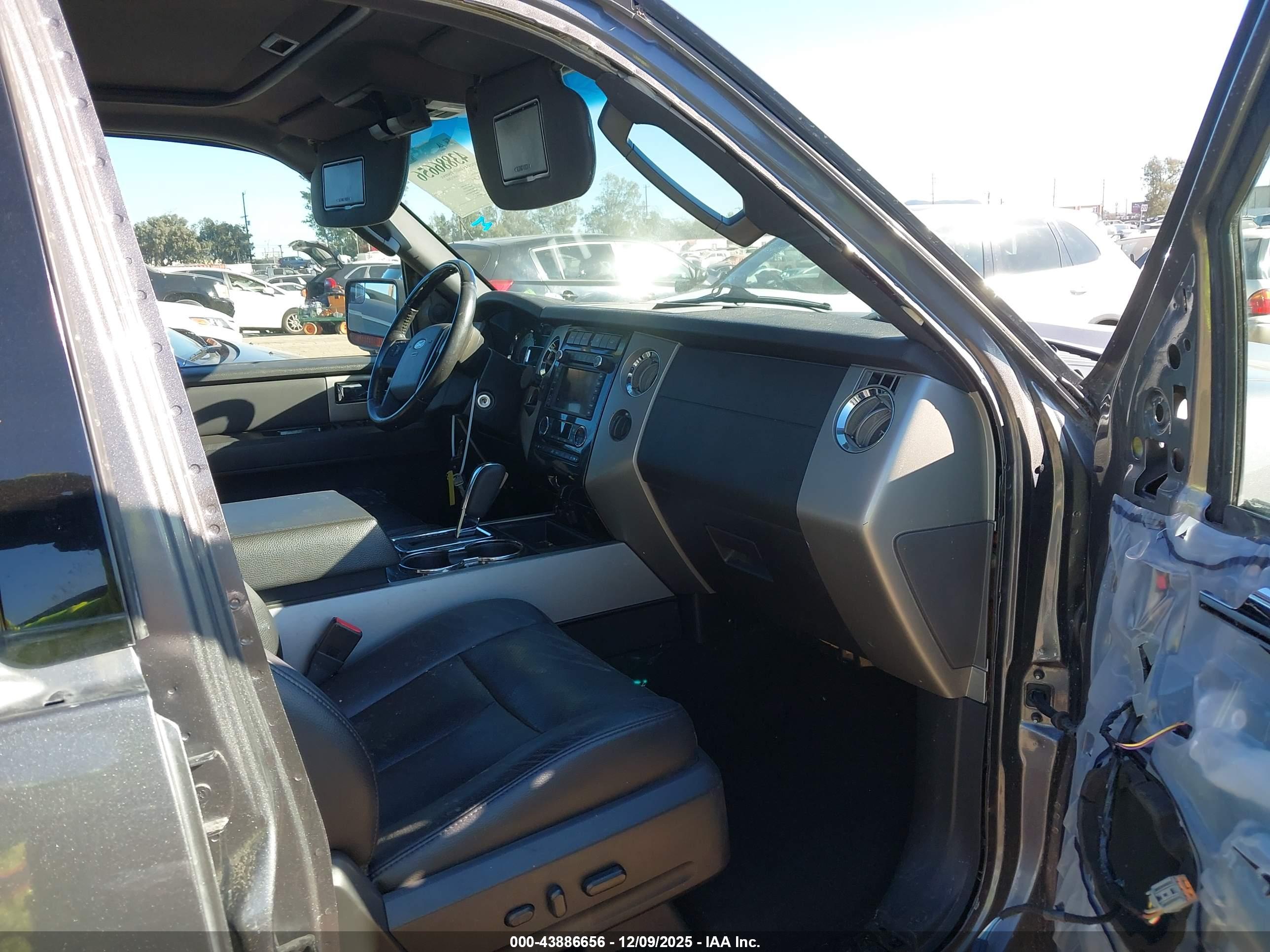 FORD EXPEDITION image 5