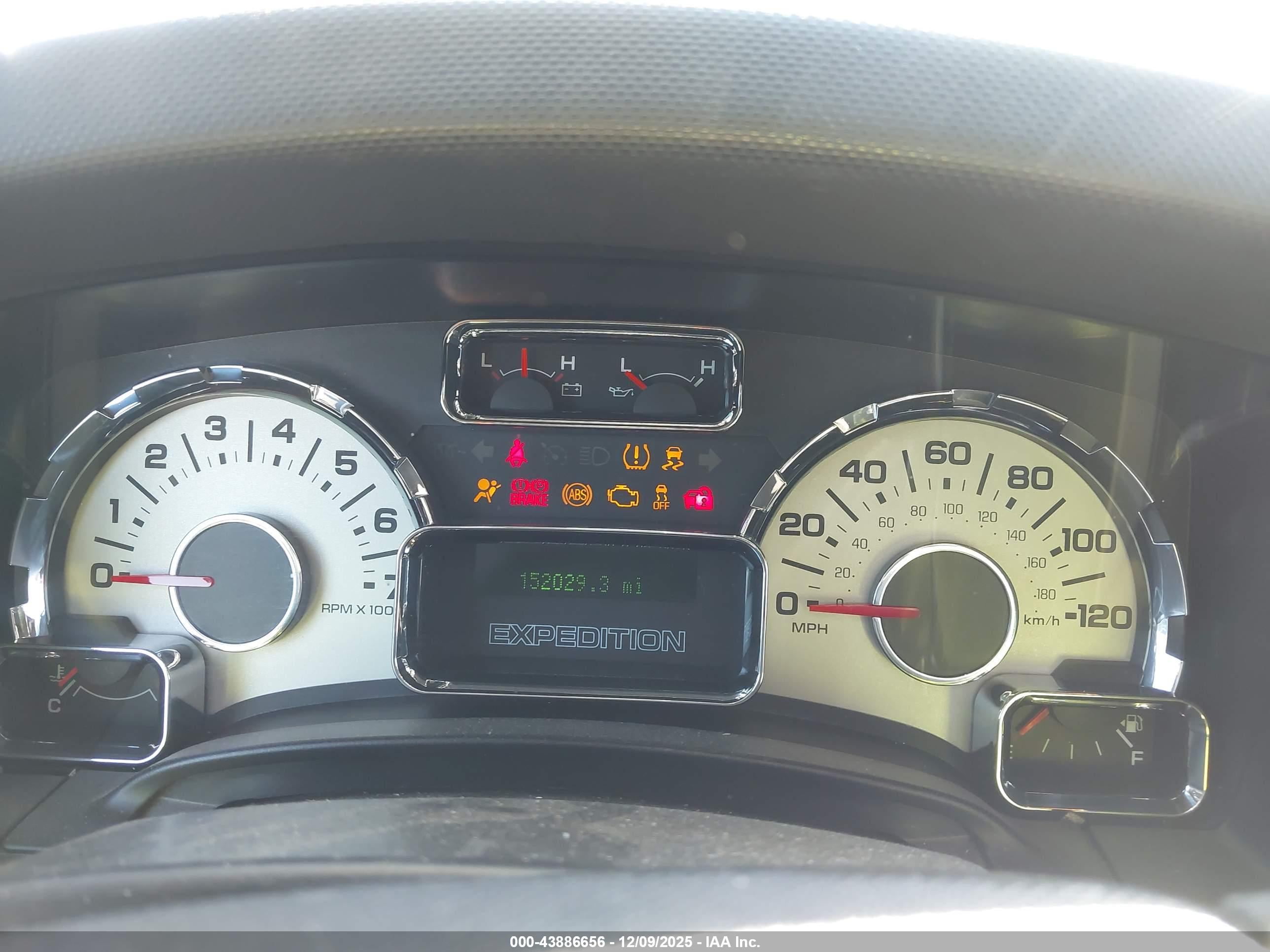 FORD EXPEDITION image 7