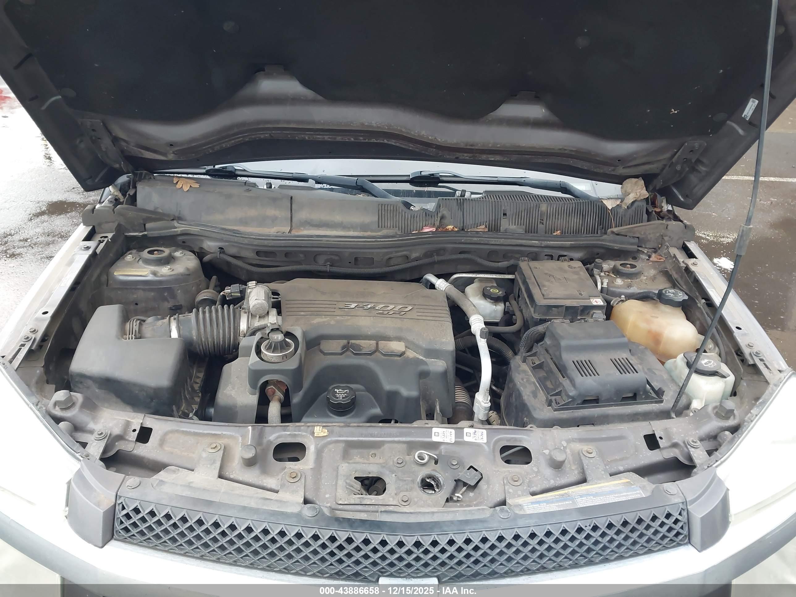 CHEVROLET EQUINOX image 10