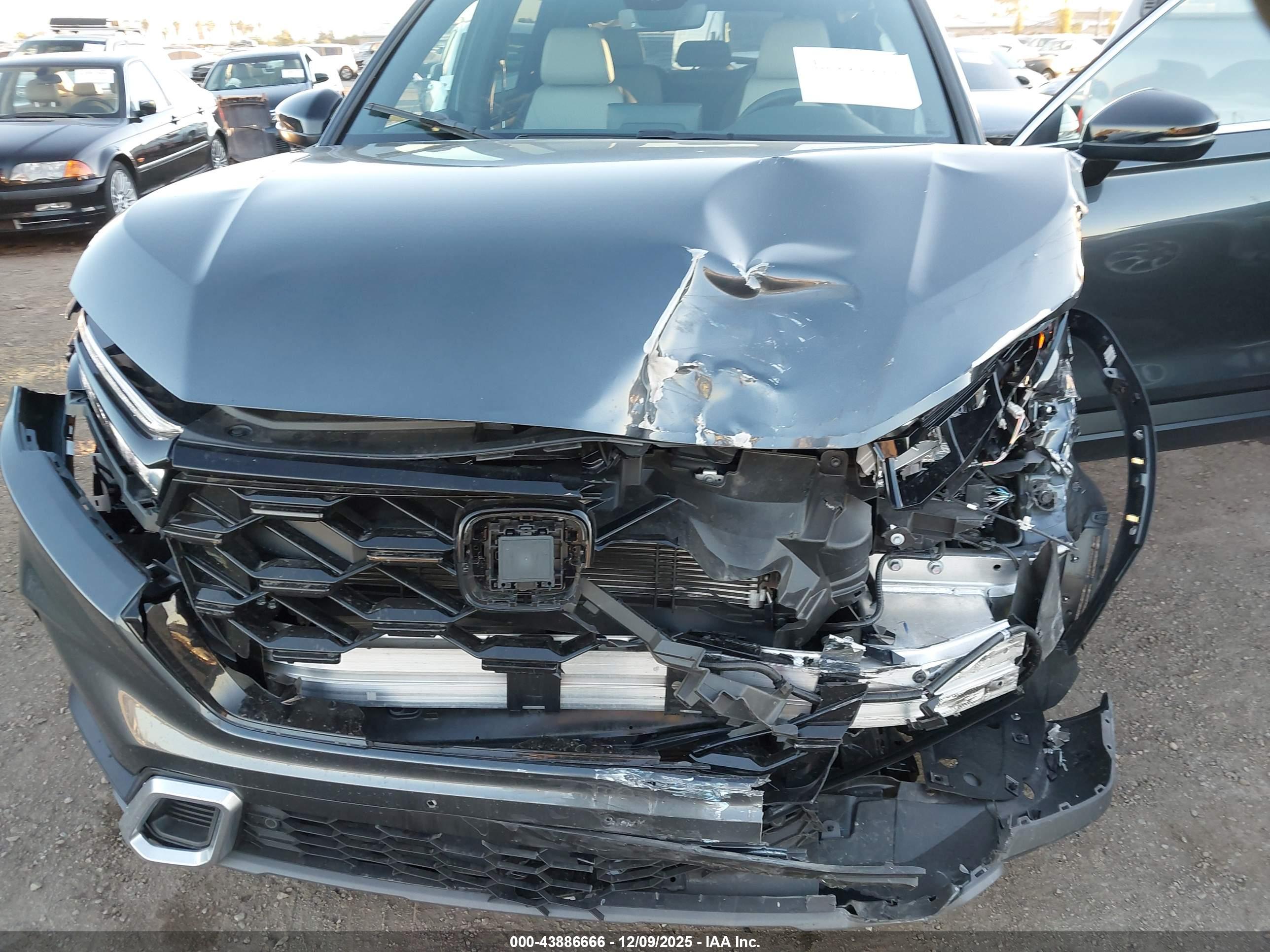 HONDA CR-V image 6