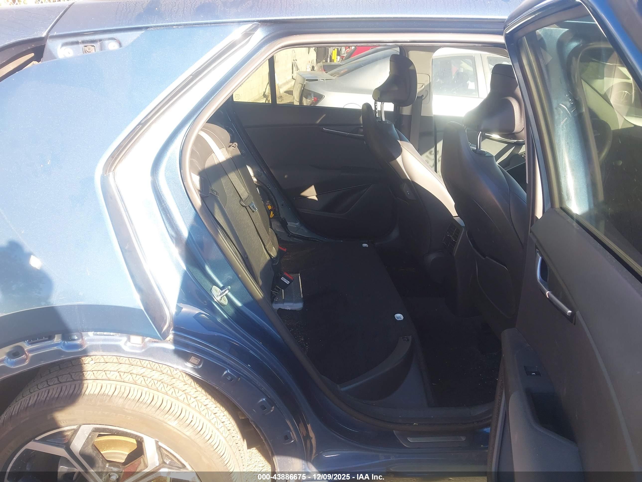 KIA NIRO image 8