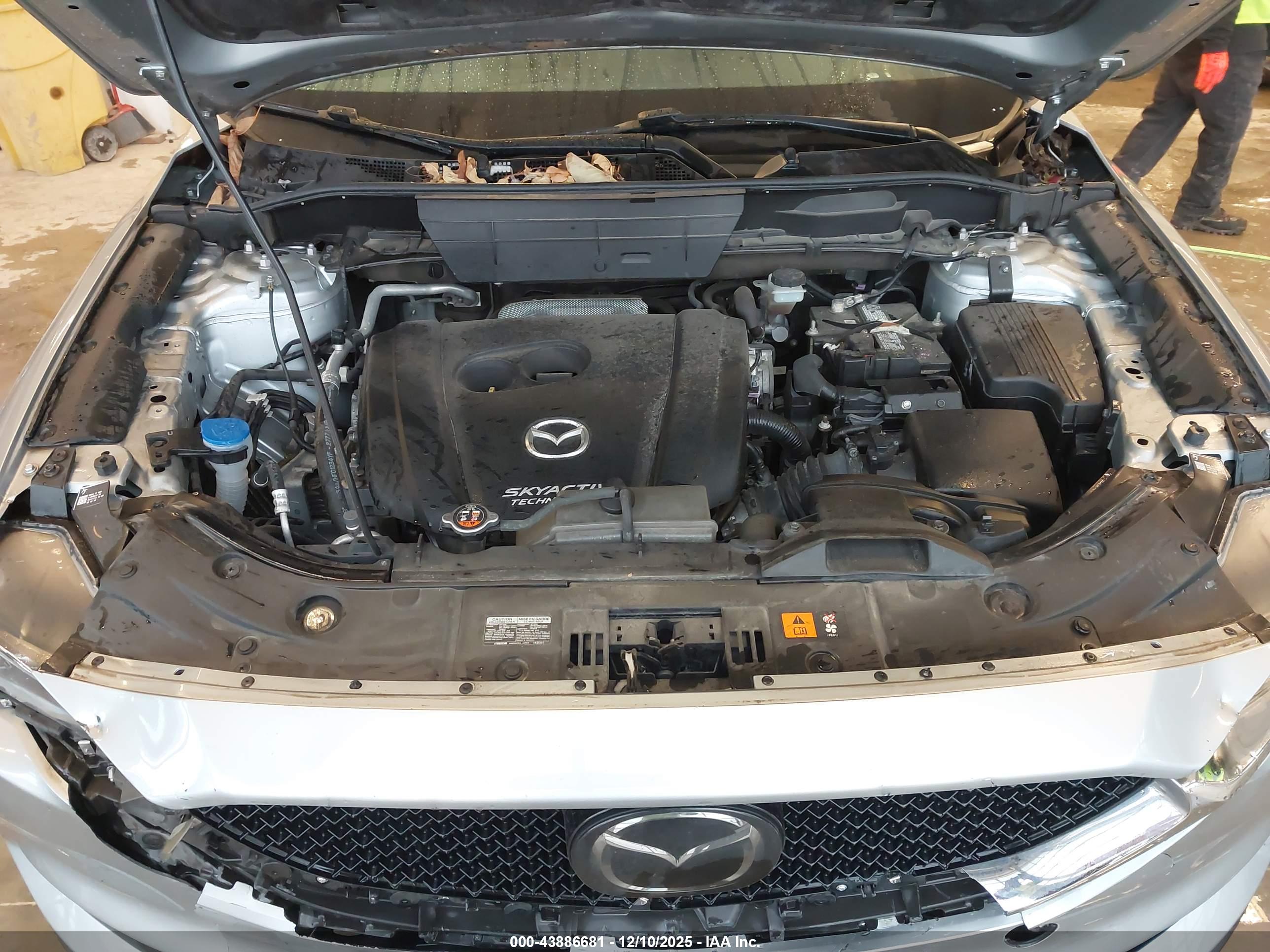 MAZDA CX-5 image 10