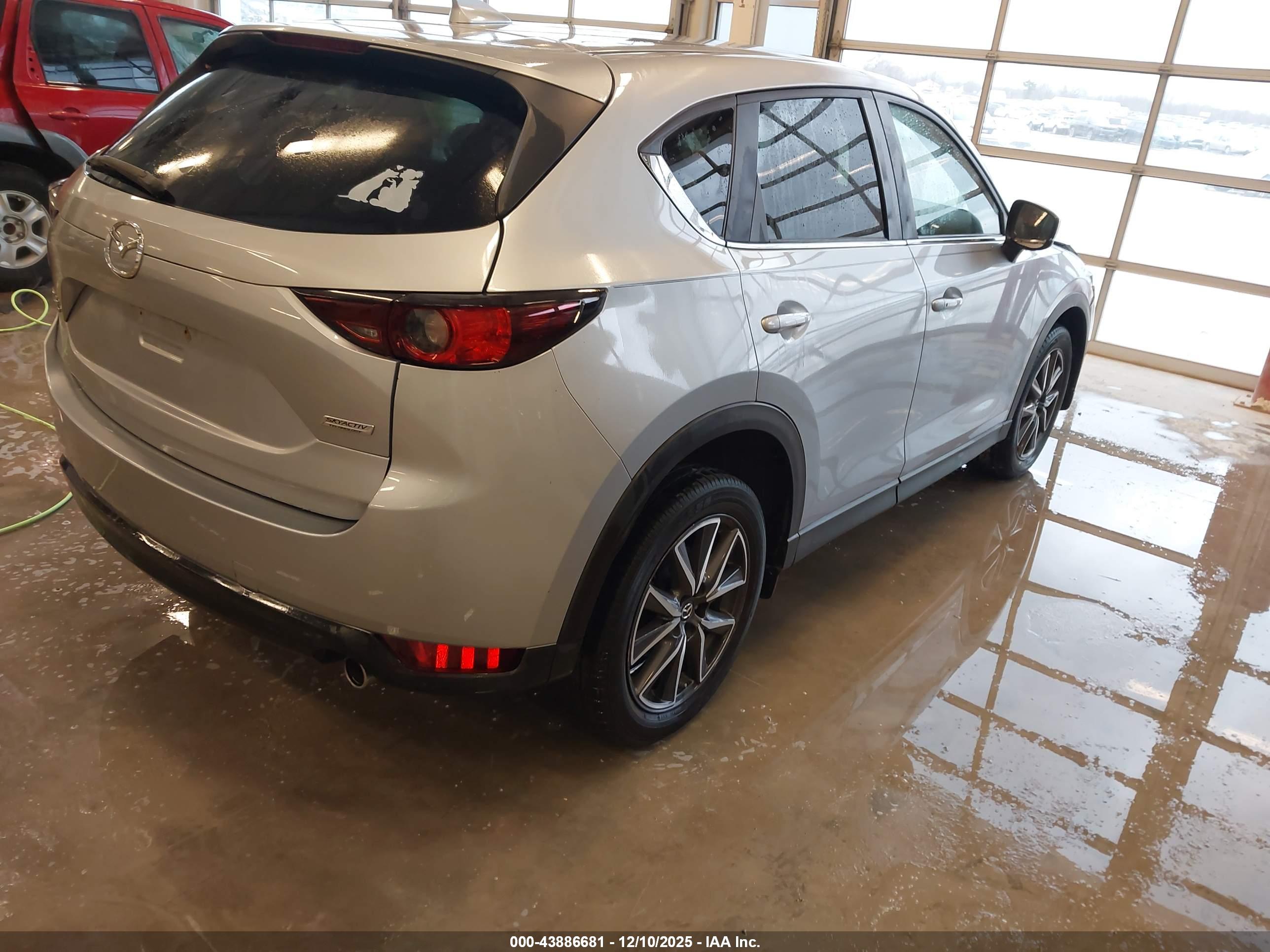 MAZDA CX-5 image 4