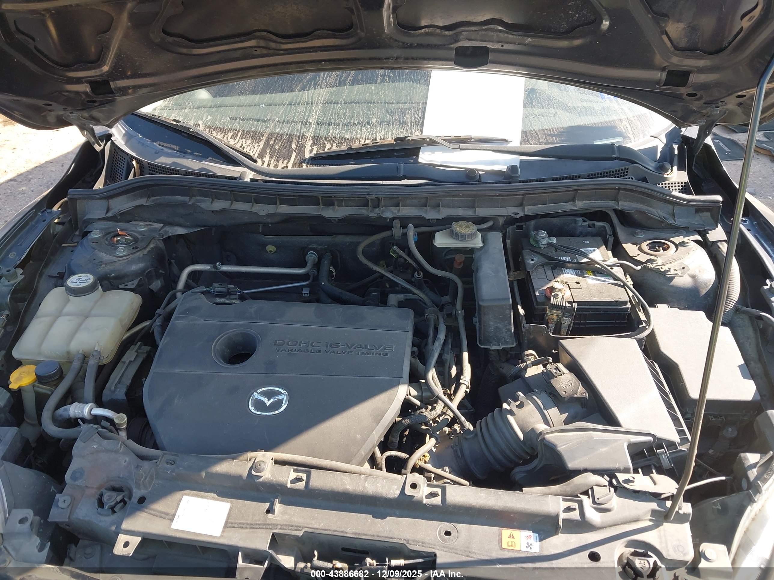 MAZDA MAZDA3 image 10