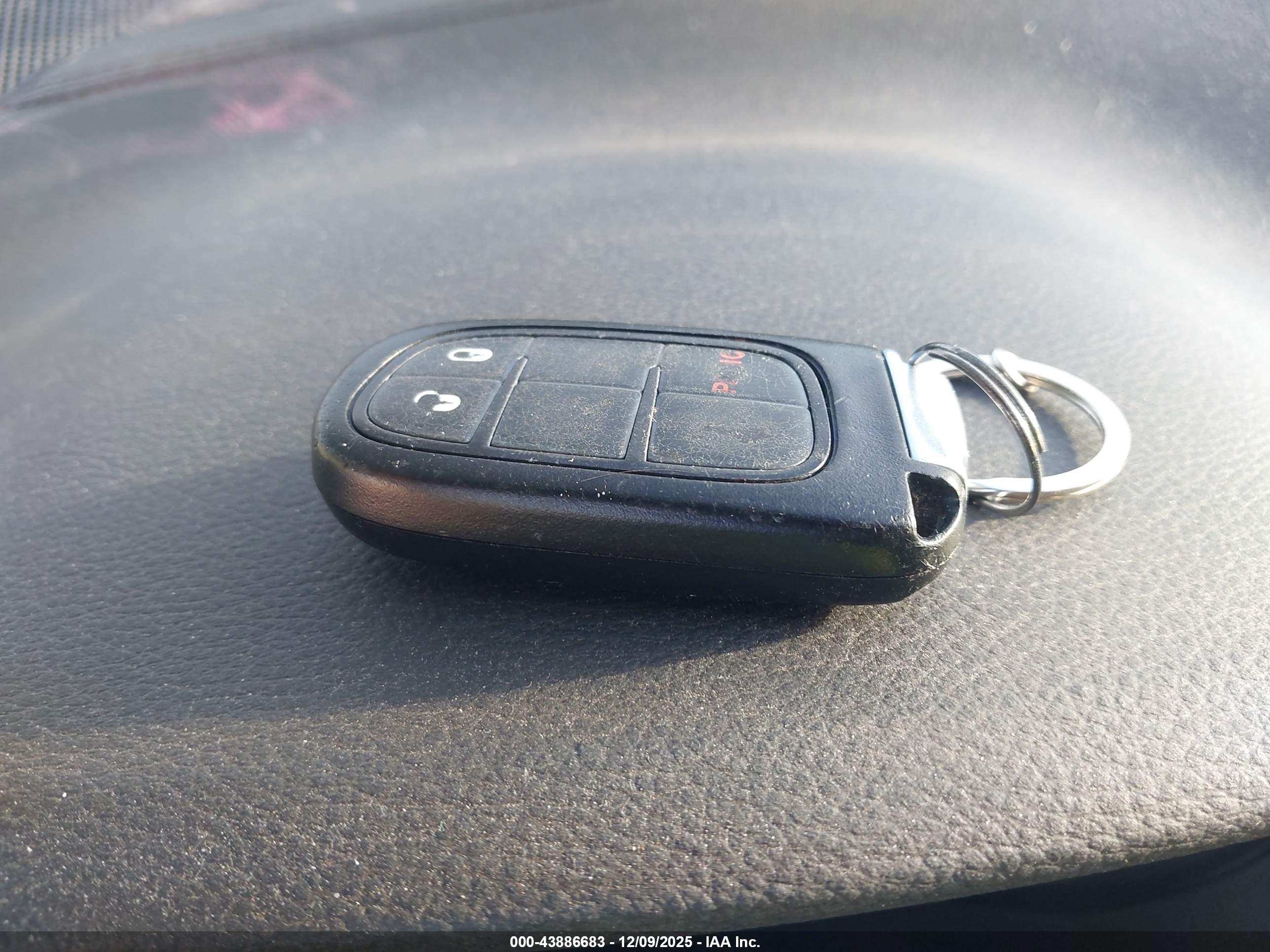 JEEP CHEROKEE image 11