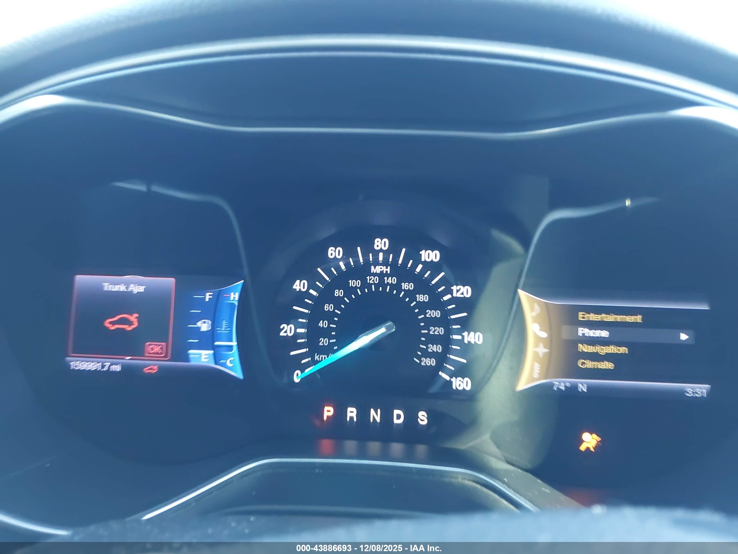 FORD FUSION image 7