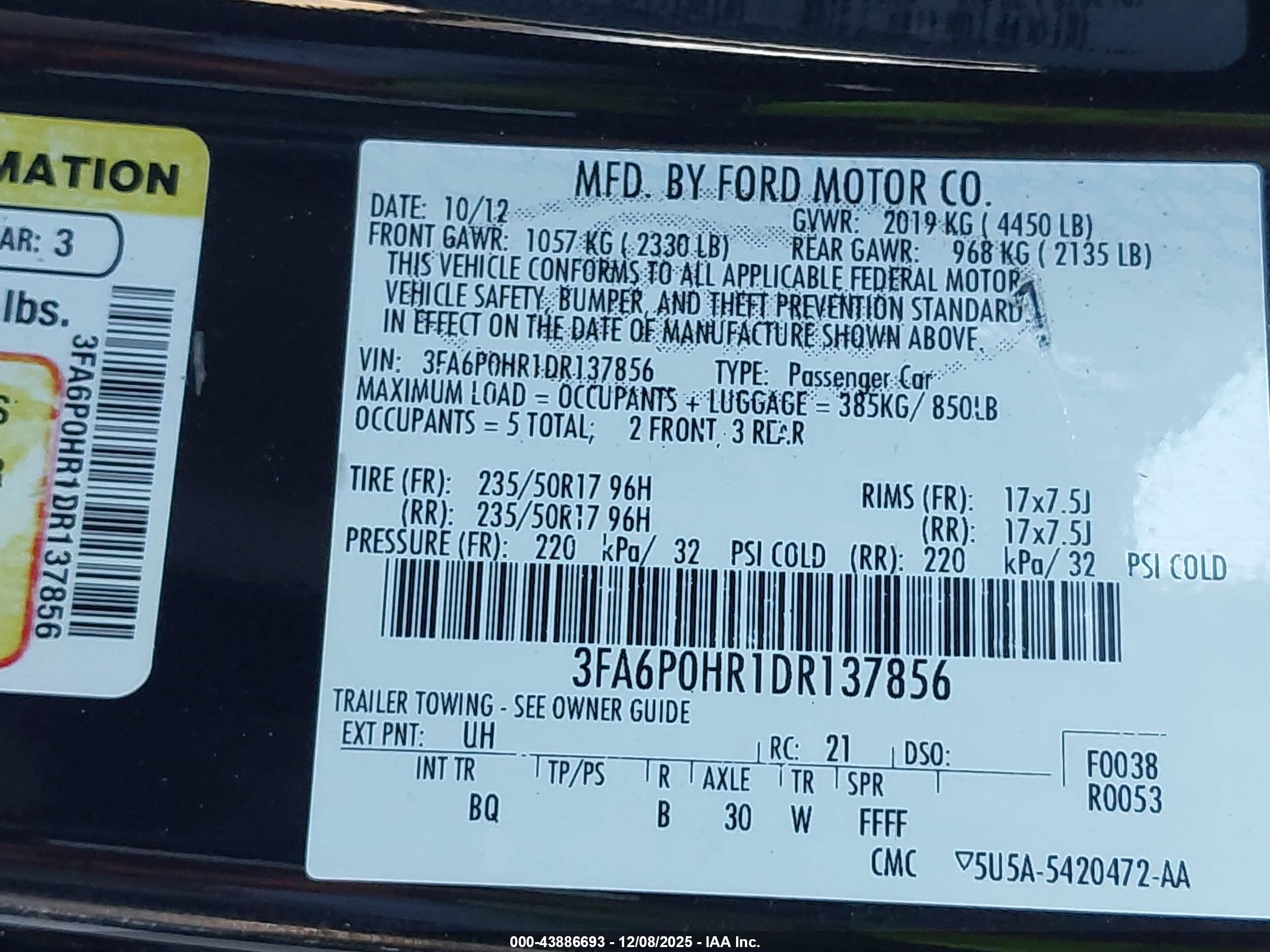 FORD FUSION image 9
