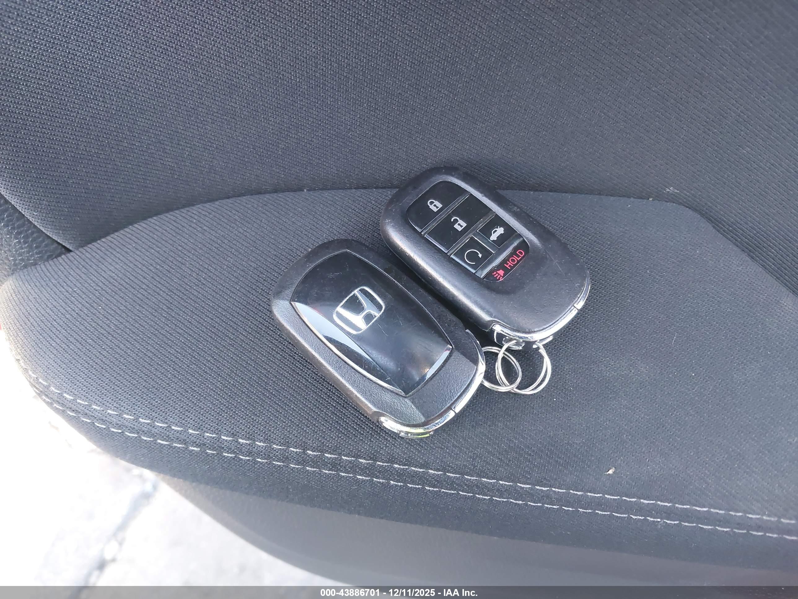 HONDA CIVIC image 11