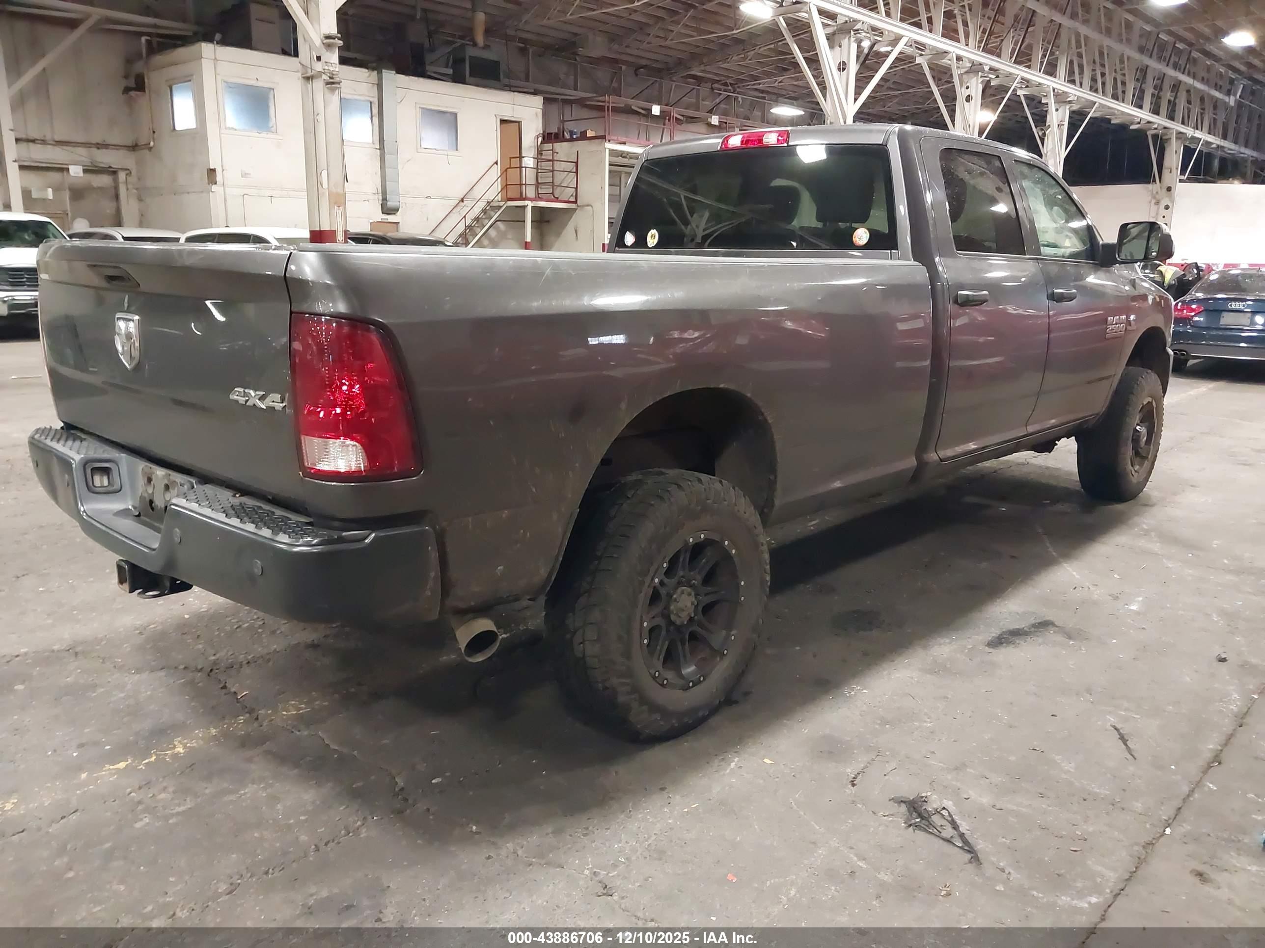 RAM 2500 image 4
