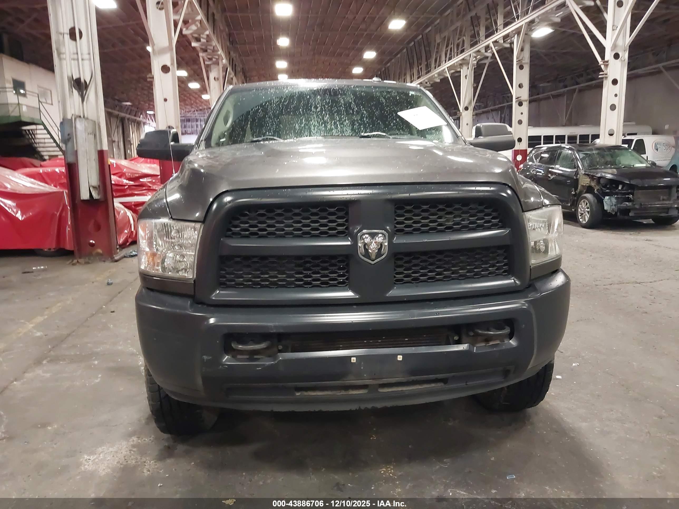 RAM 2500 image 6