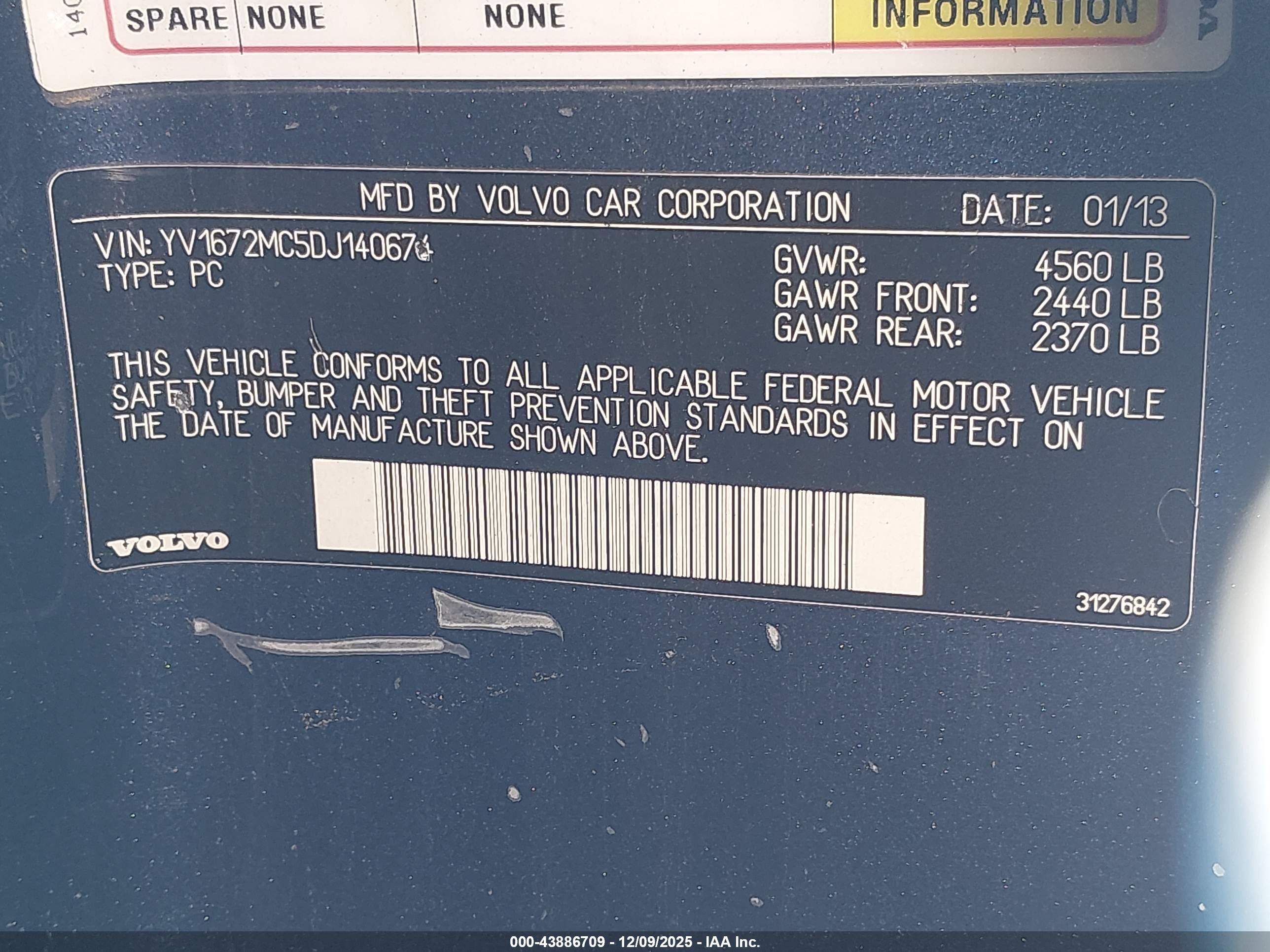 VOLVO C70 image 9