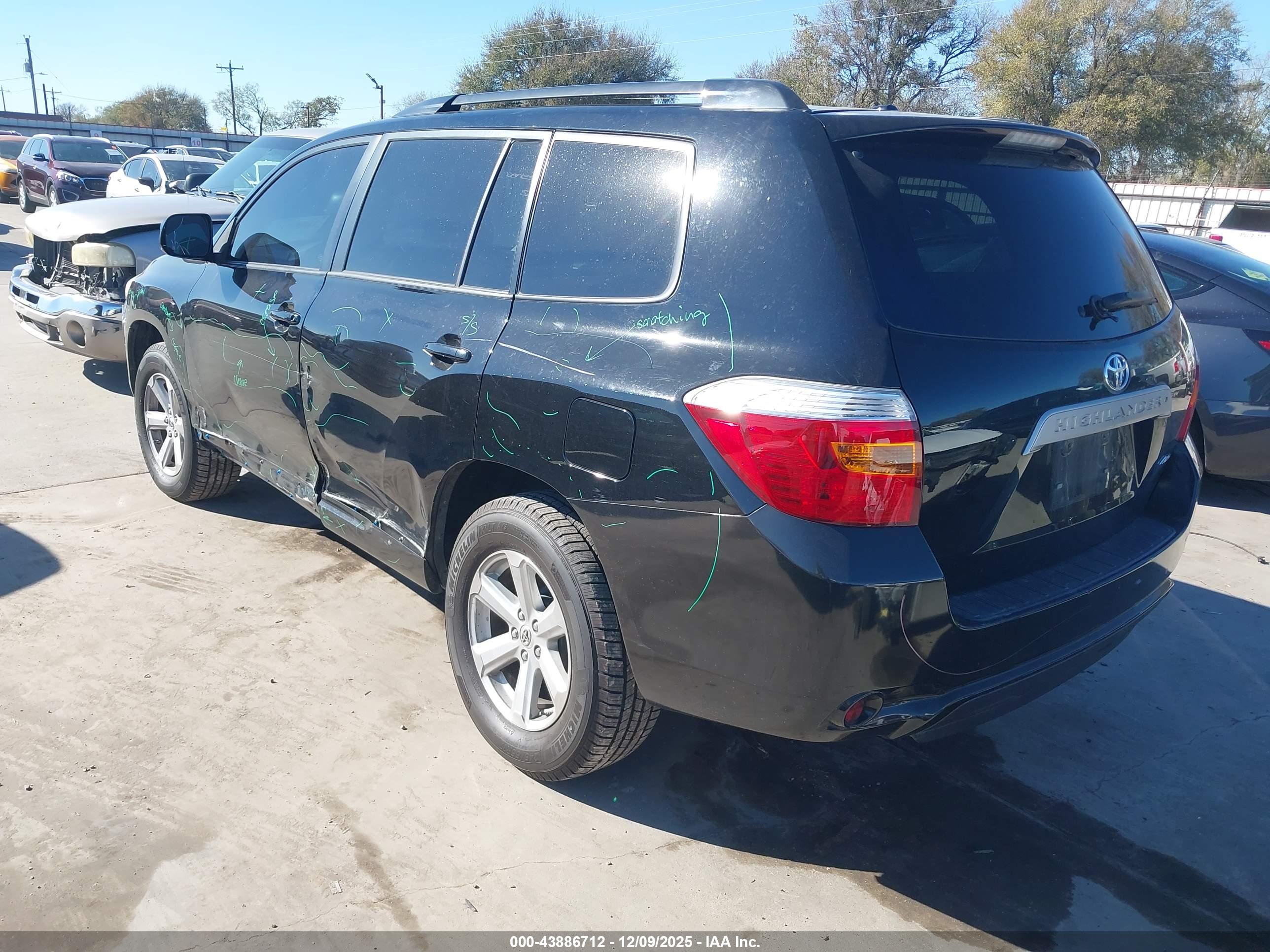 TOYOTA HIGHLANDER image 3
