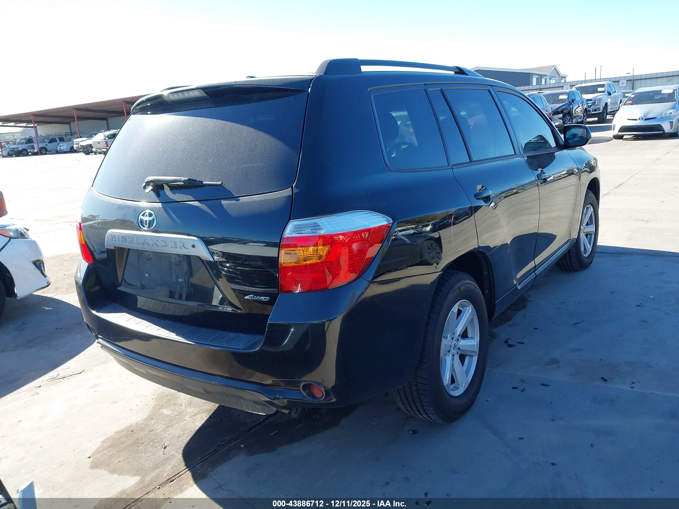 TOYOTA HIGHLANDER image 4