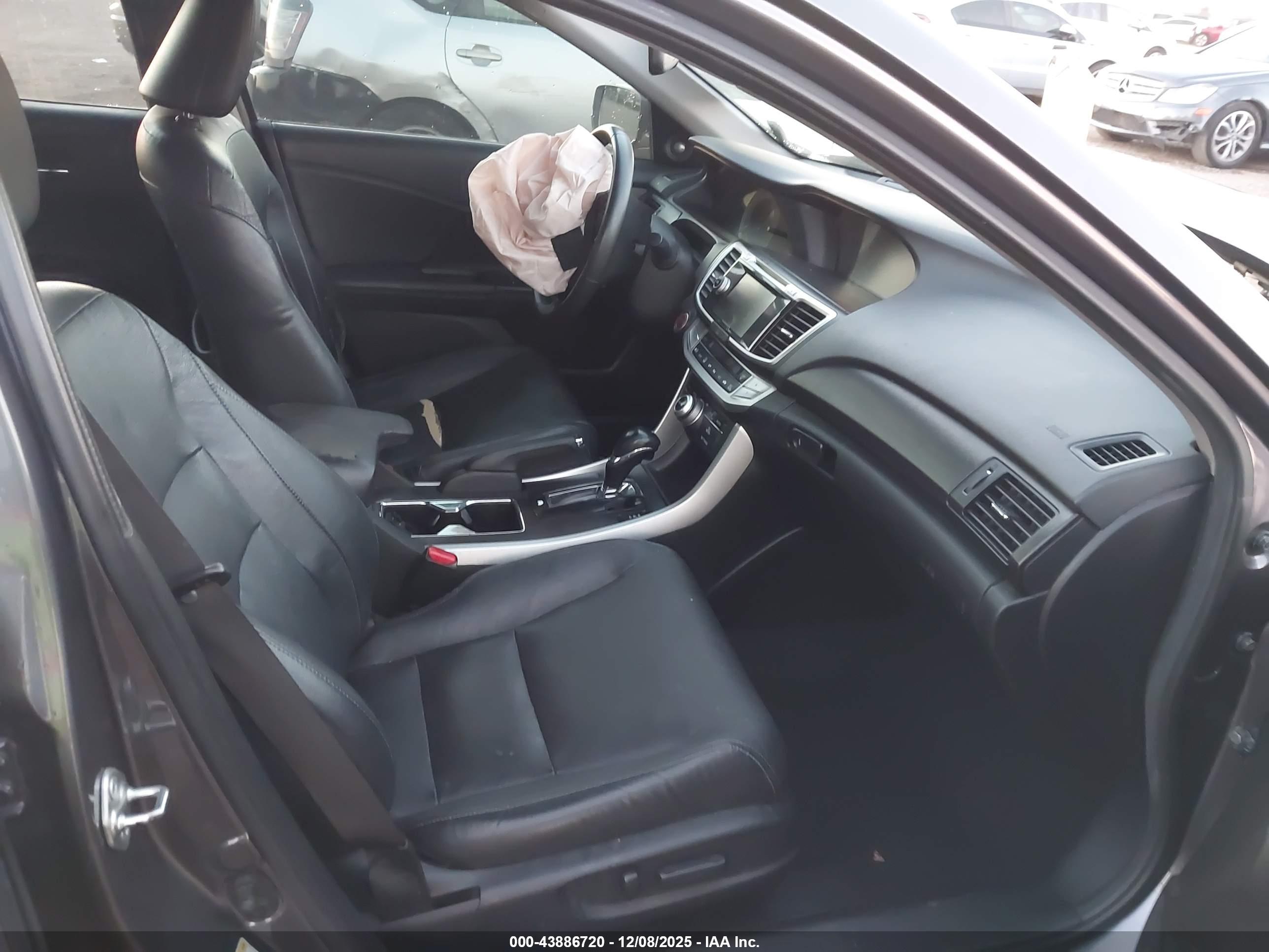 HONDA ACCORD image 5