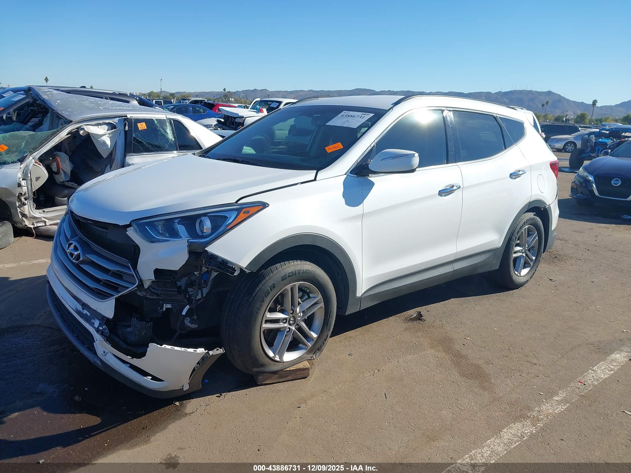 HYUNDAI SANTA image 2