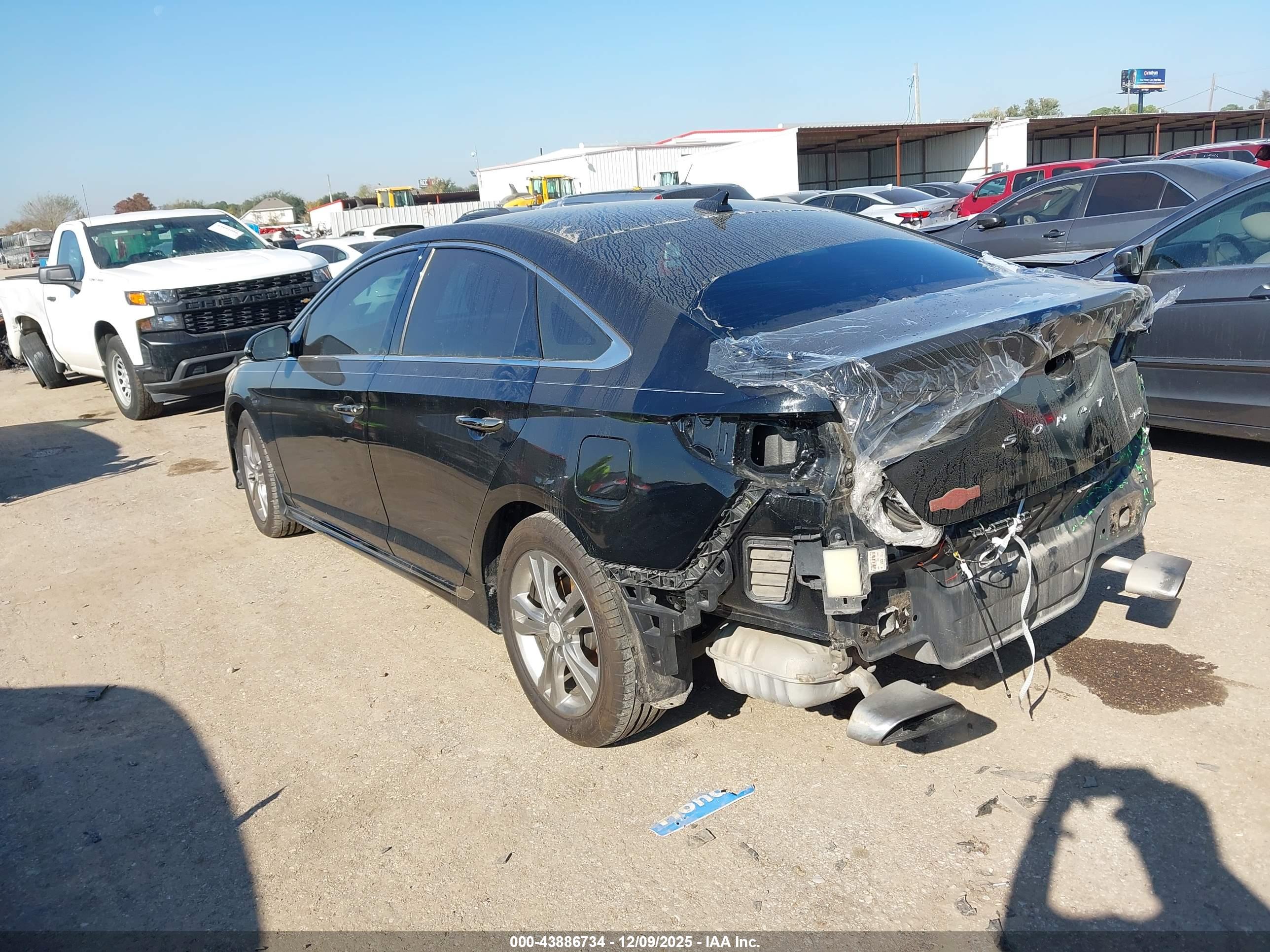HYUNDAI SONATA image 3