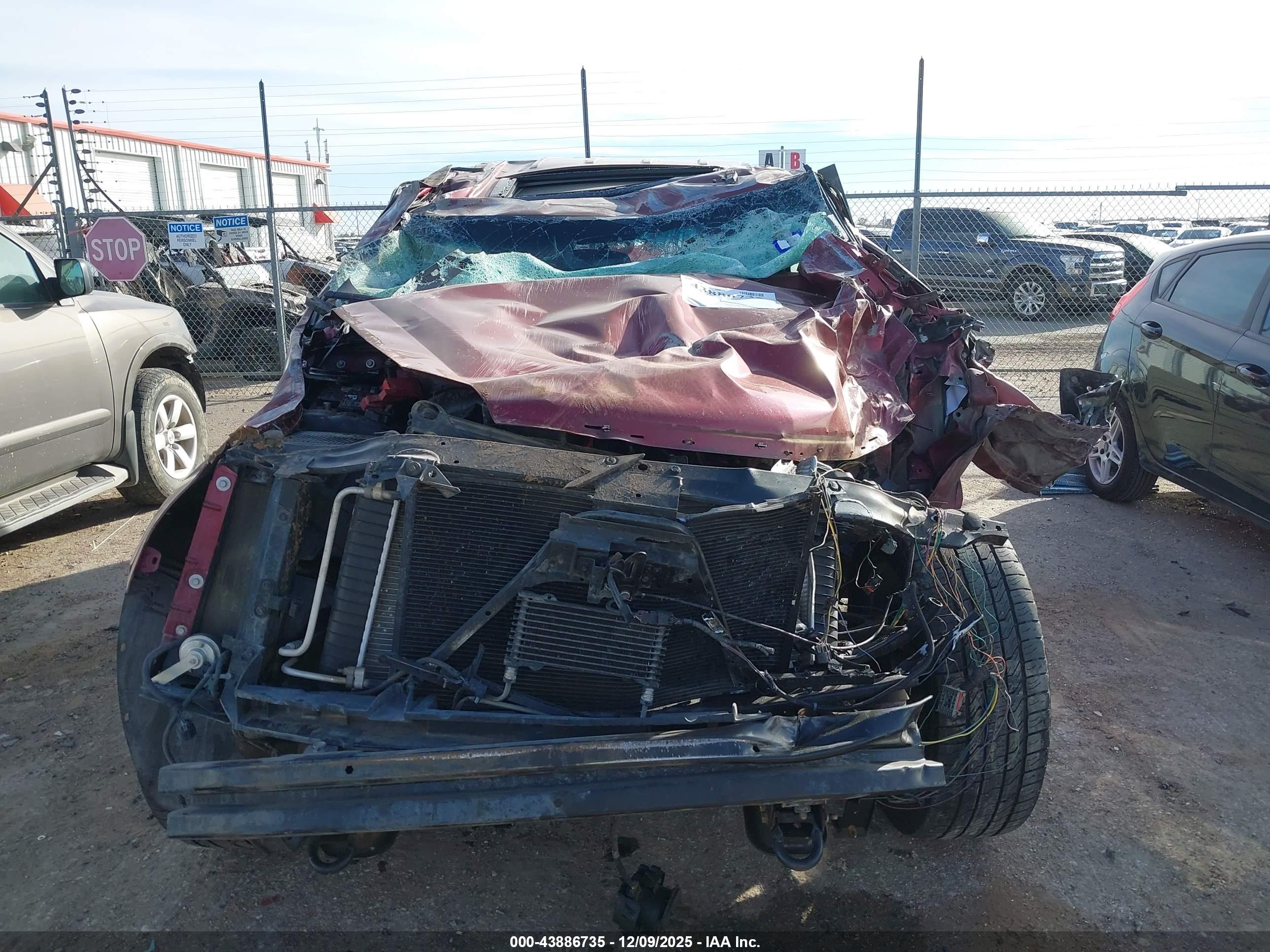 CADILLAC ESCALADE image 6