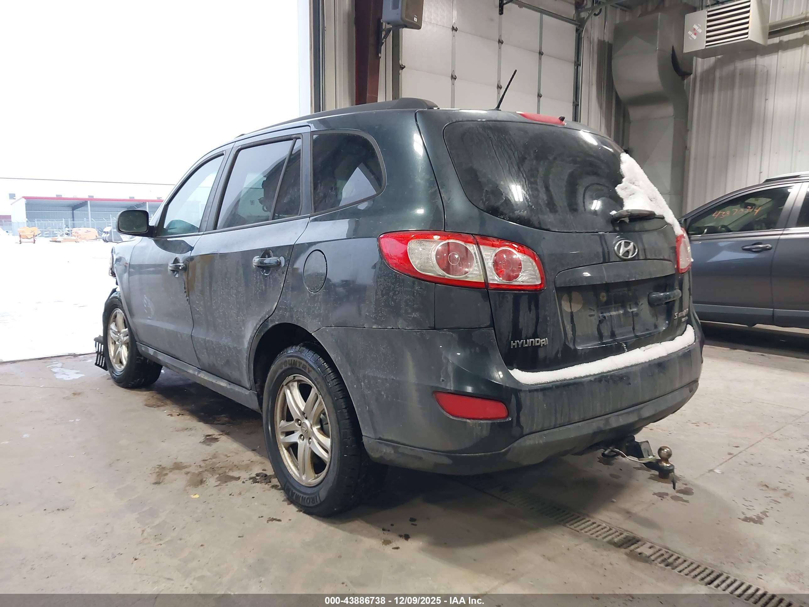 HYUNDAI SANTA image 3