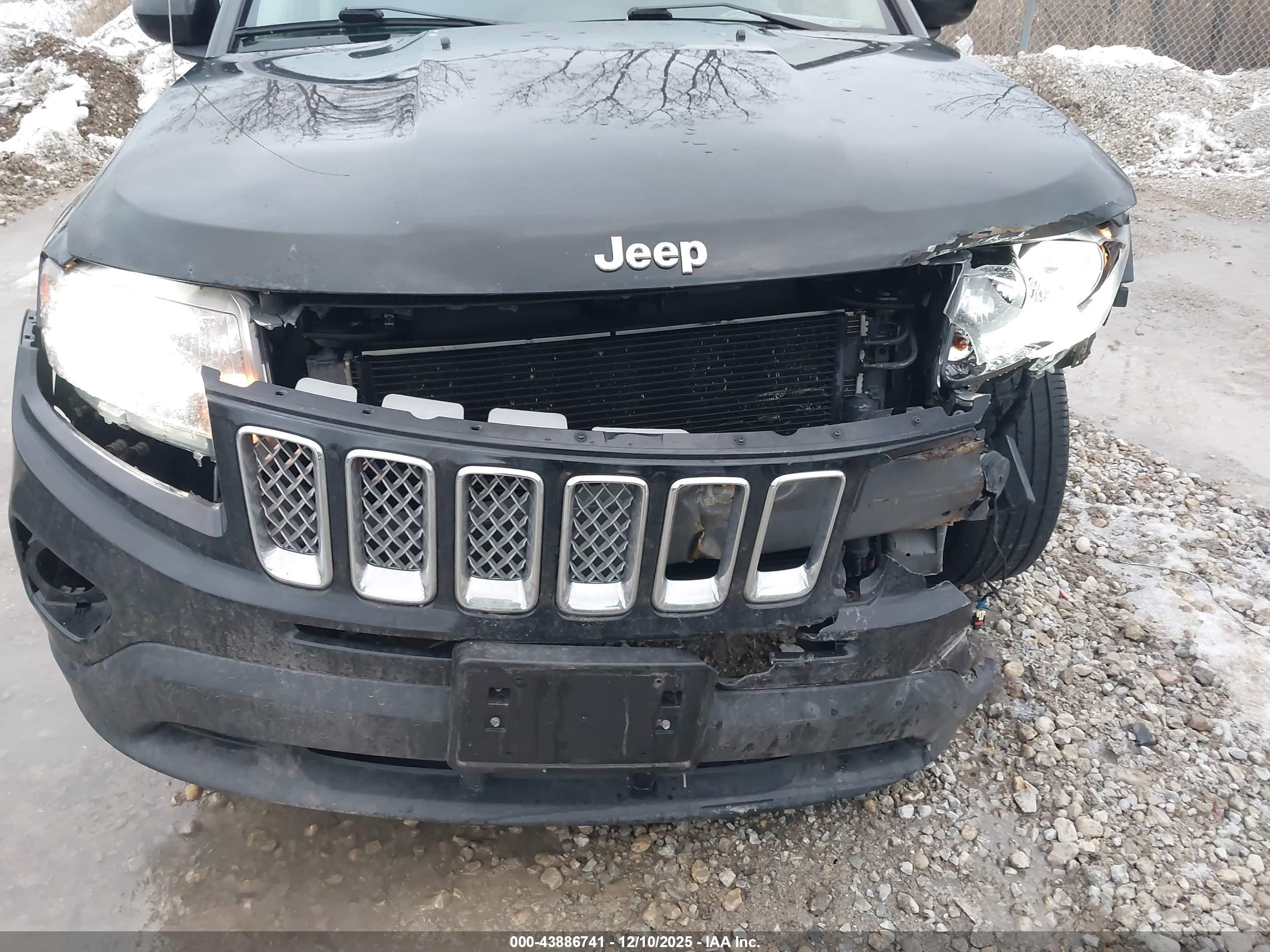 JEEP COMPASS image 6