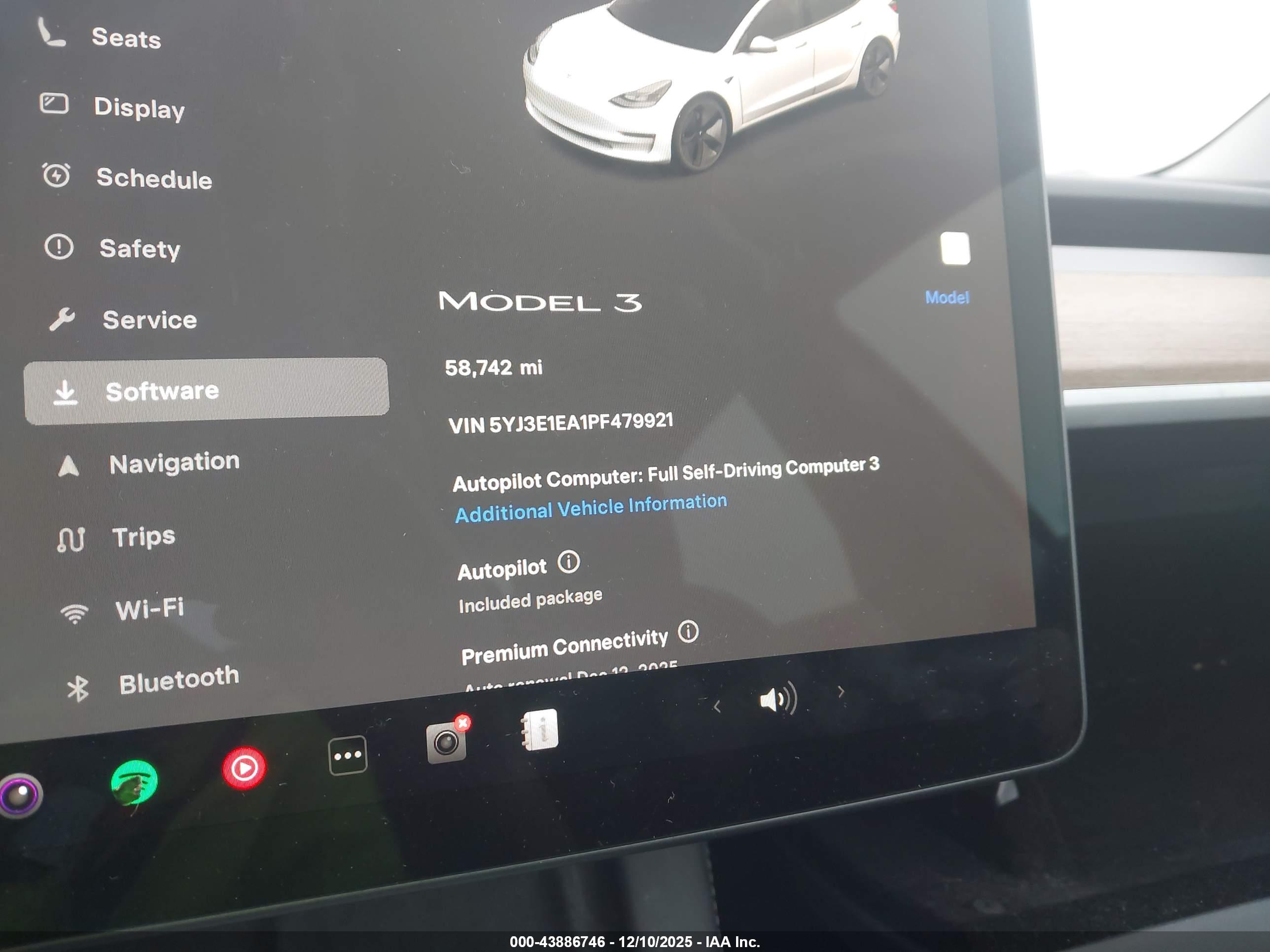 TESLA MODEL image 7
