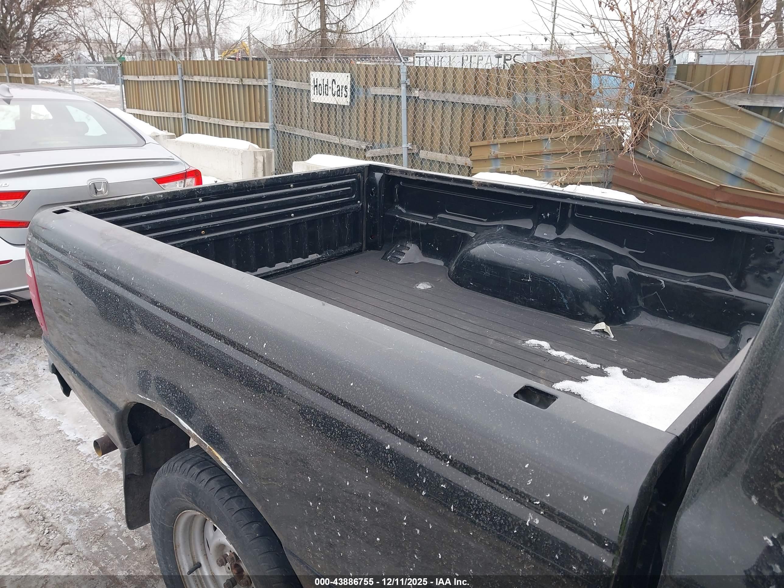 FORD RANGER image 8