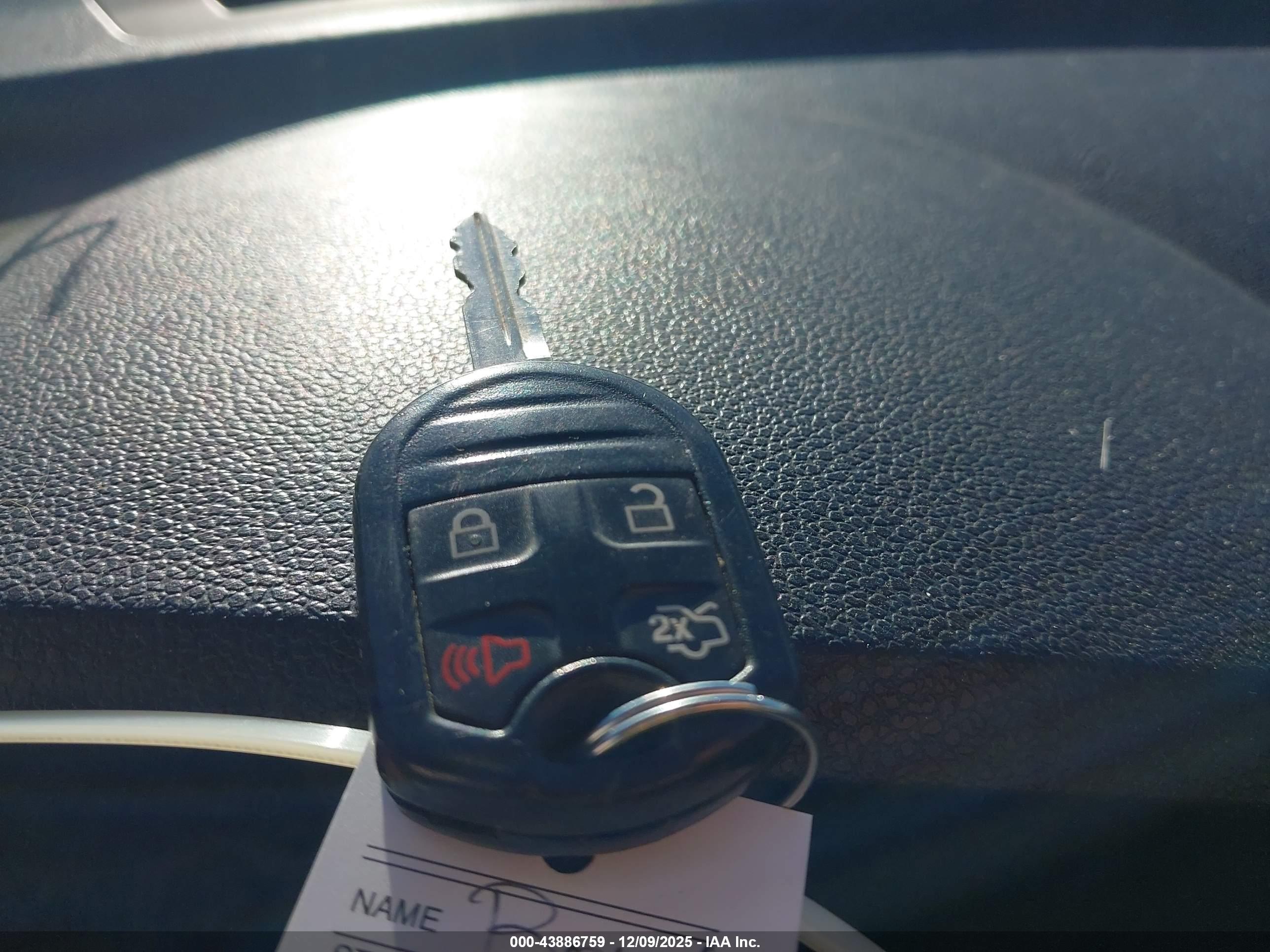 FORD EXPLORER image 11