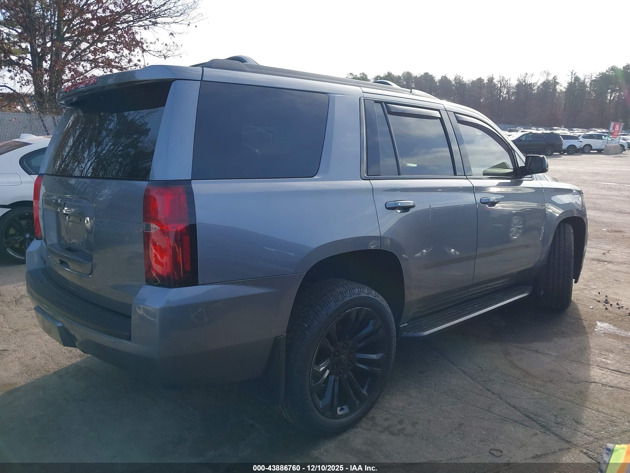 CHEVROLET TAHOE image 4