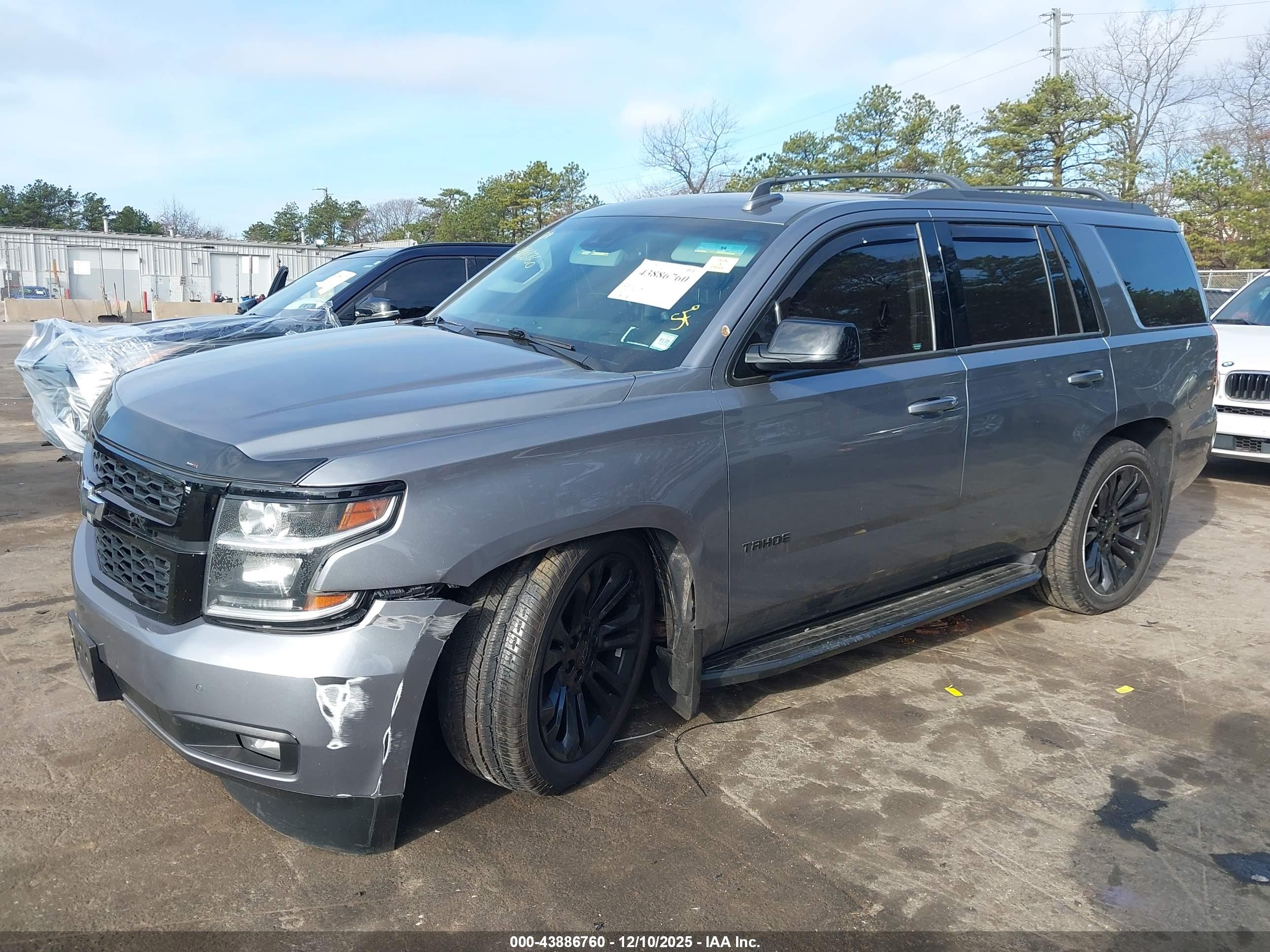 CHEVROLET TAHOE image 6