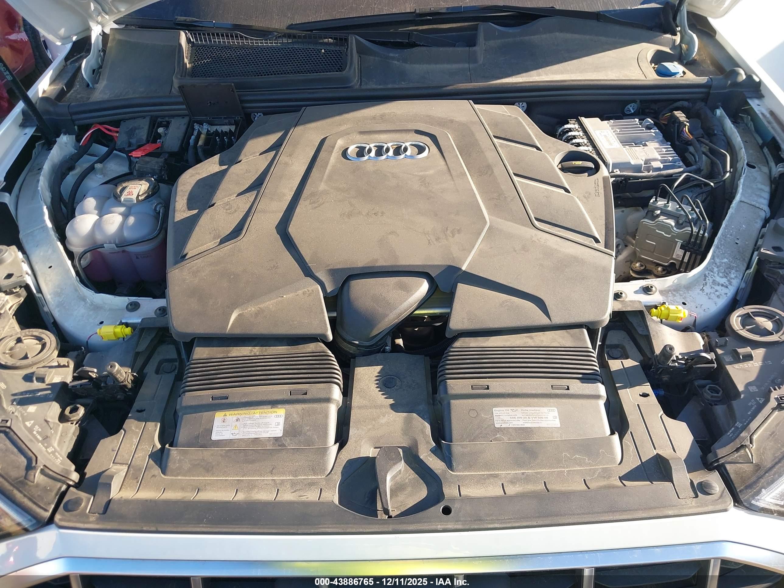 AUDI Q7 image 10