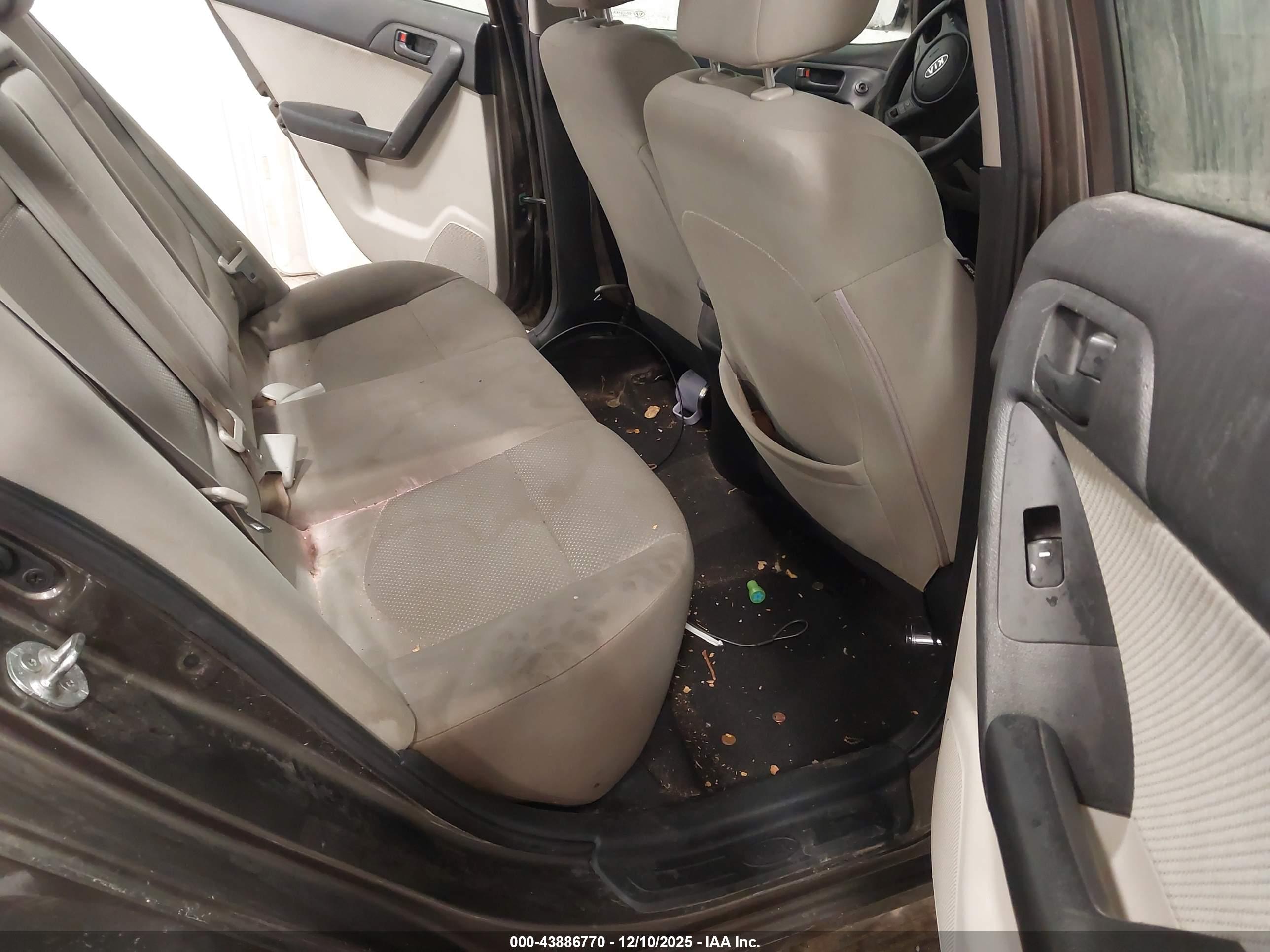 KIA FORTE image 8