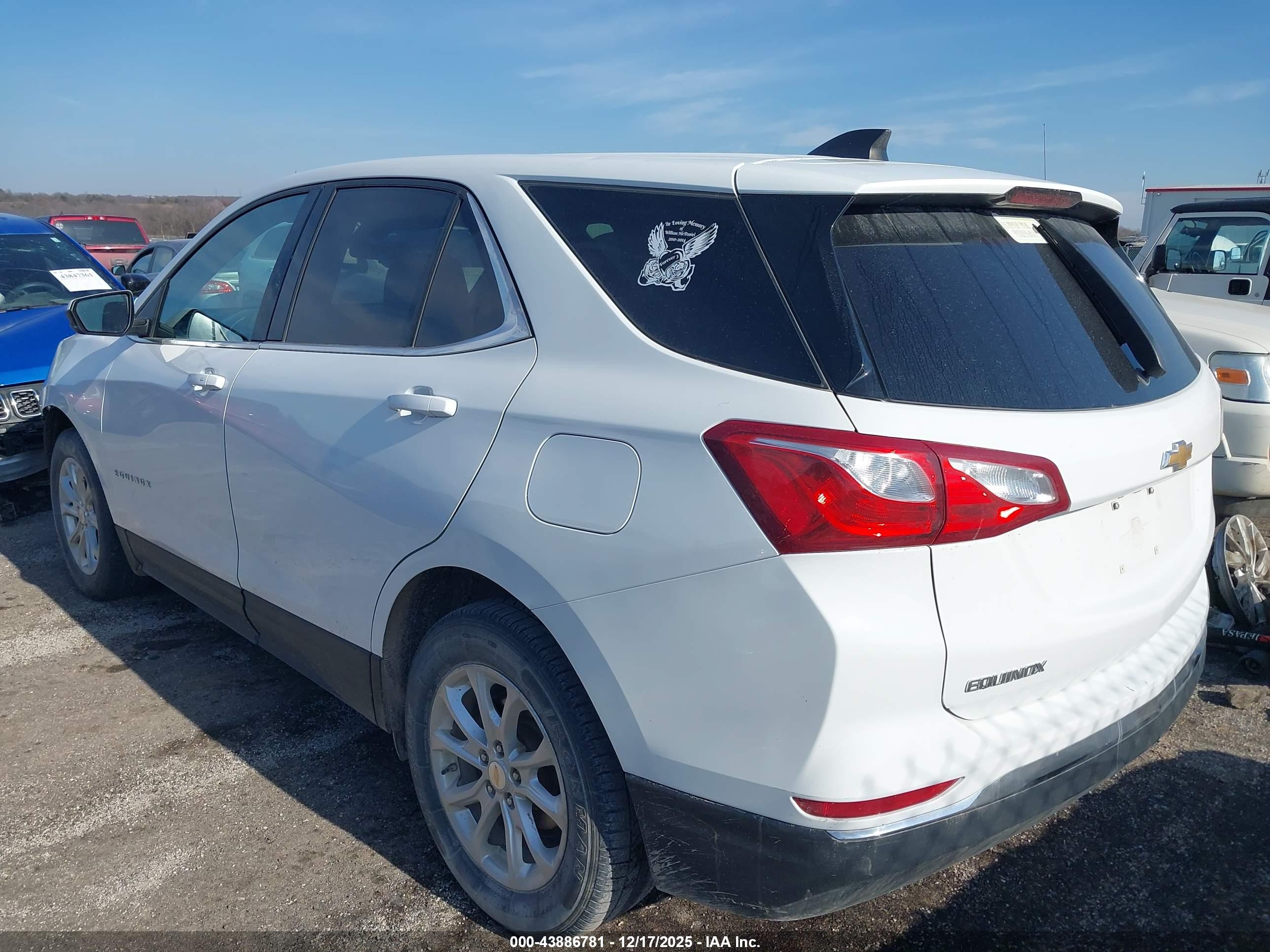 CHEVROLET EQUINOX image 3