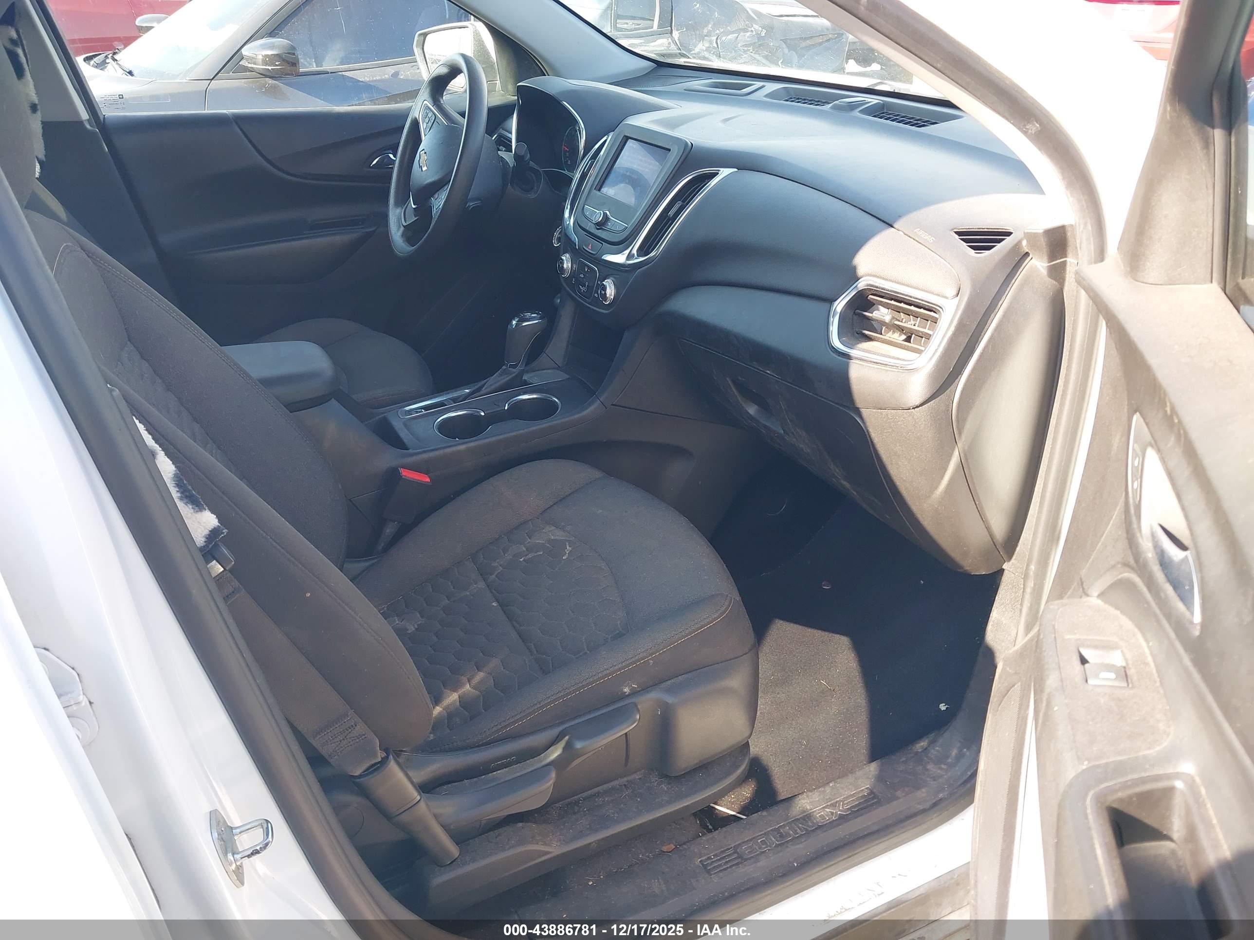 CHEVROLET EQUINOX image 5
