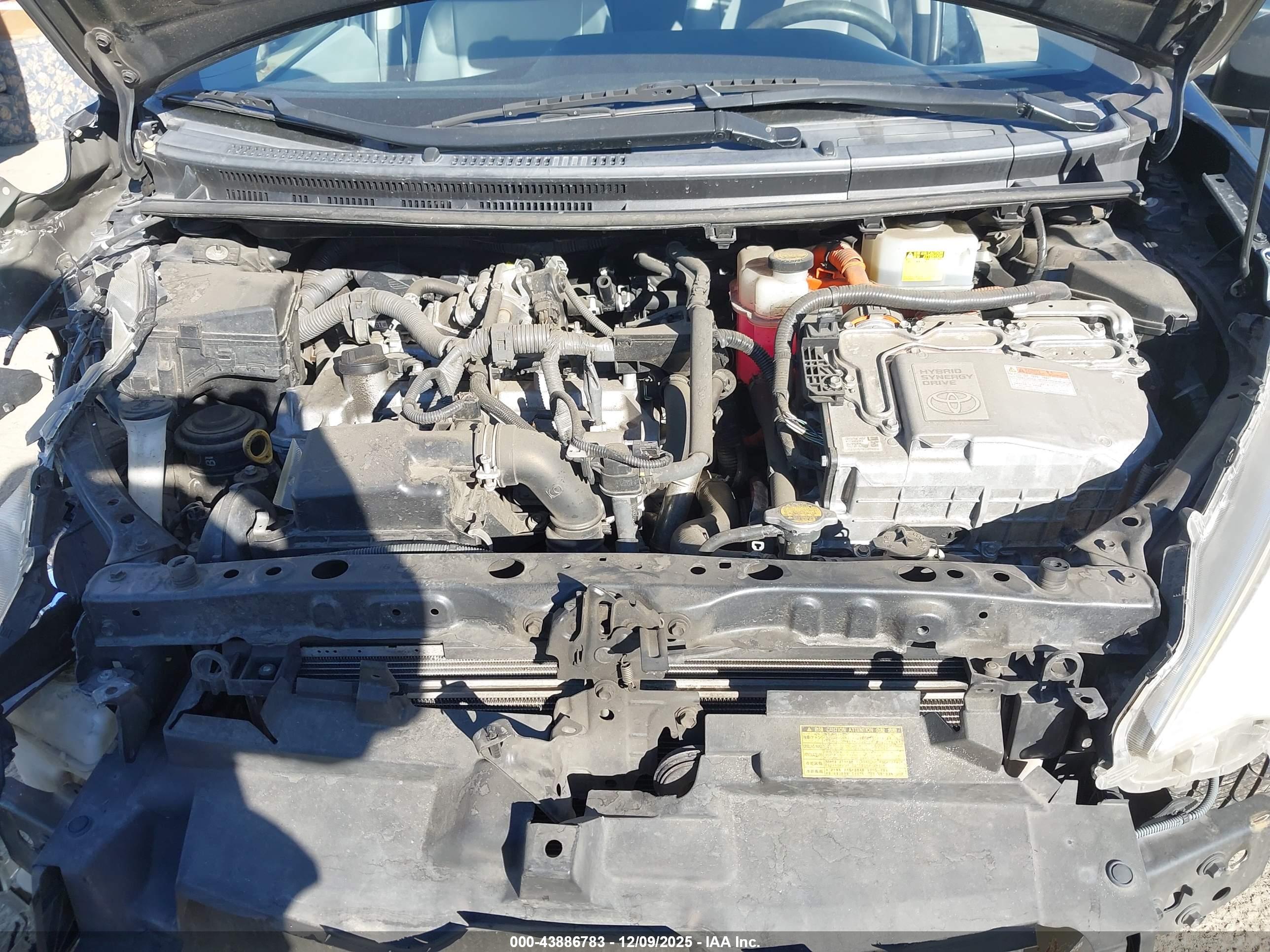 TOYOTA PRIUS image 10