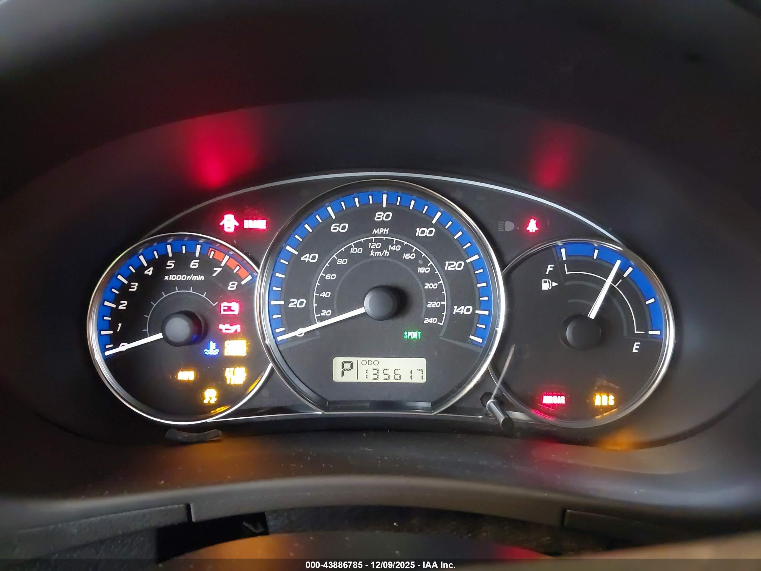SUBARU FORESTER image 7