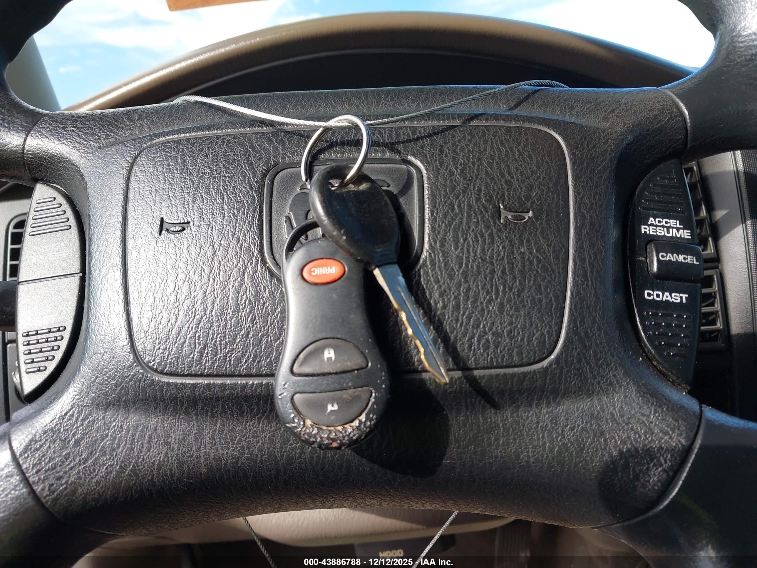 DODGE DAKOTA image 11