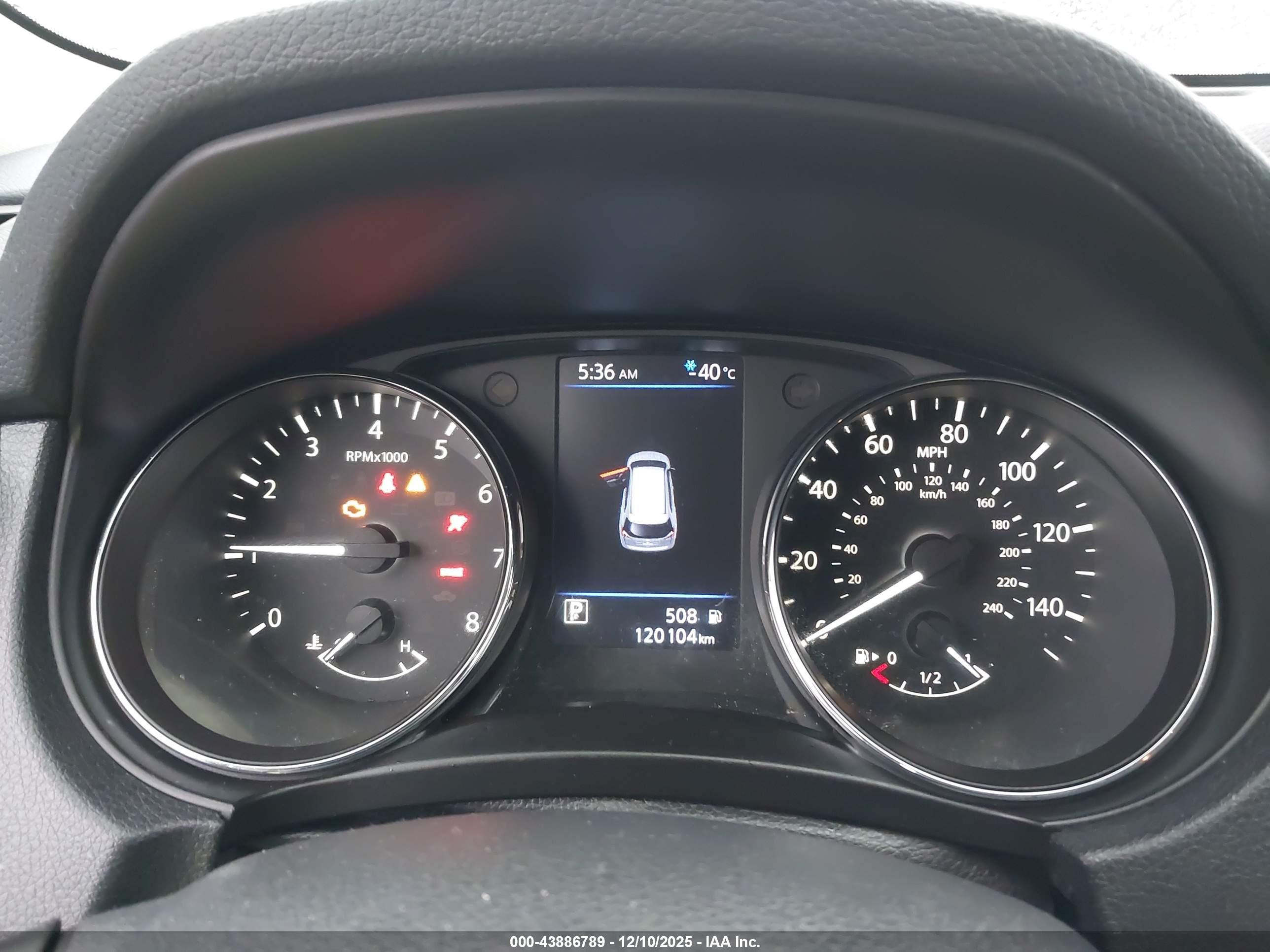 NISSAN ROGUE image 7