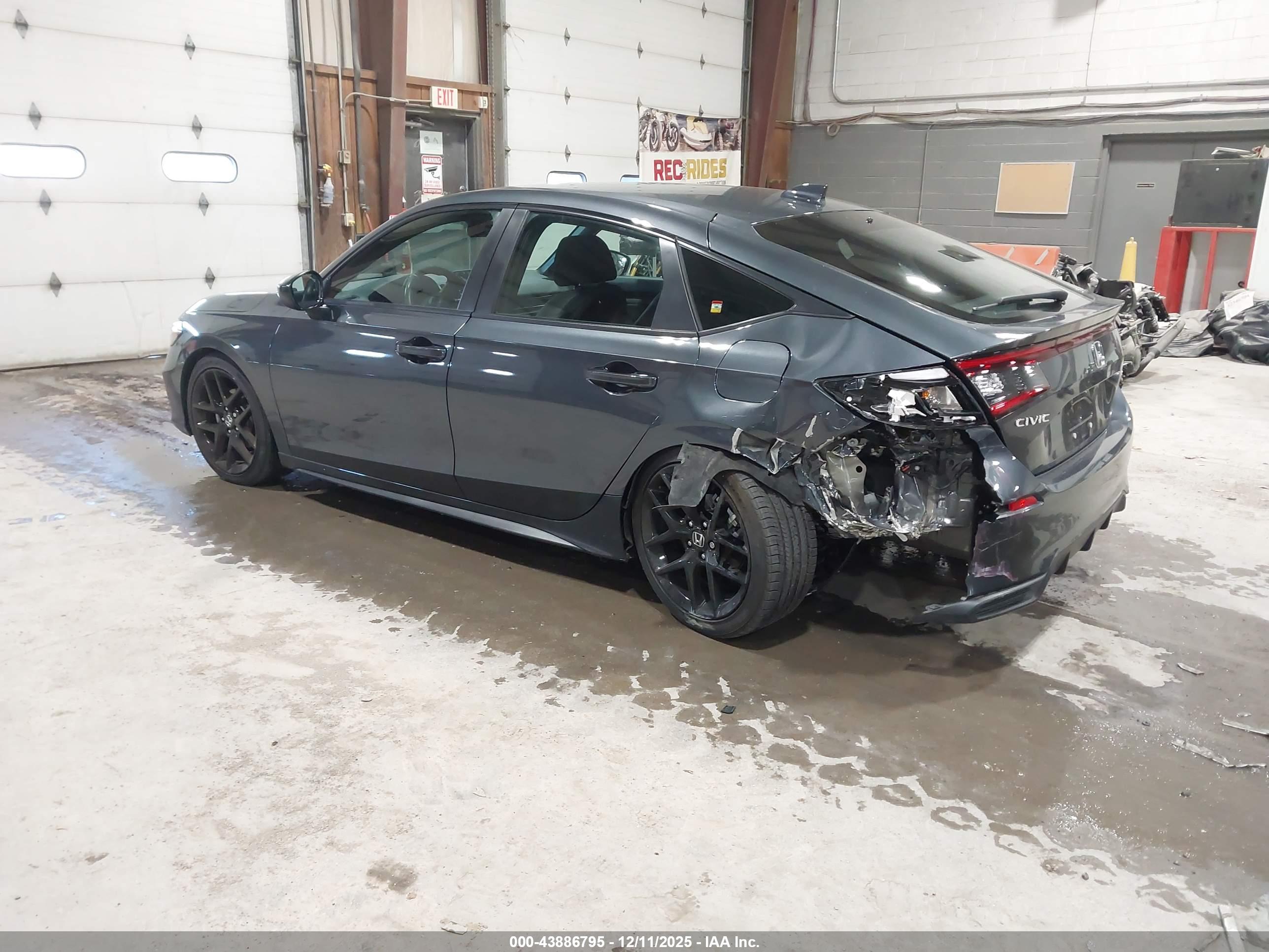 HONDA CIVIC image 3
