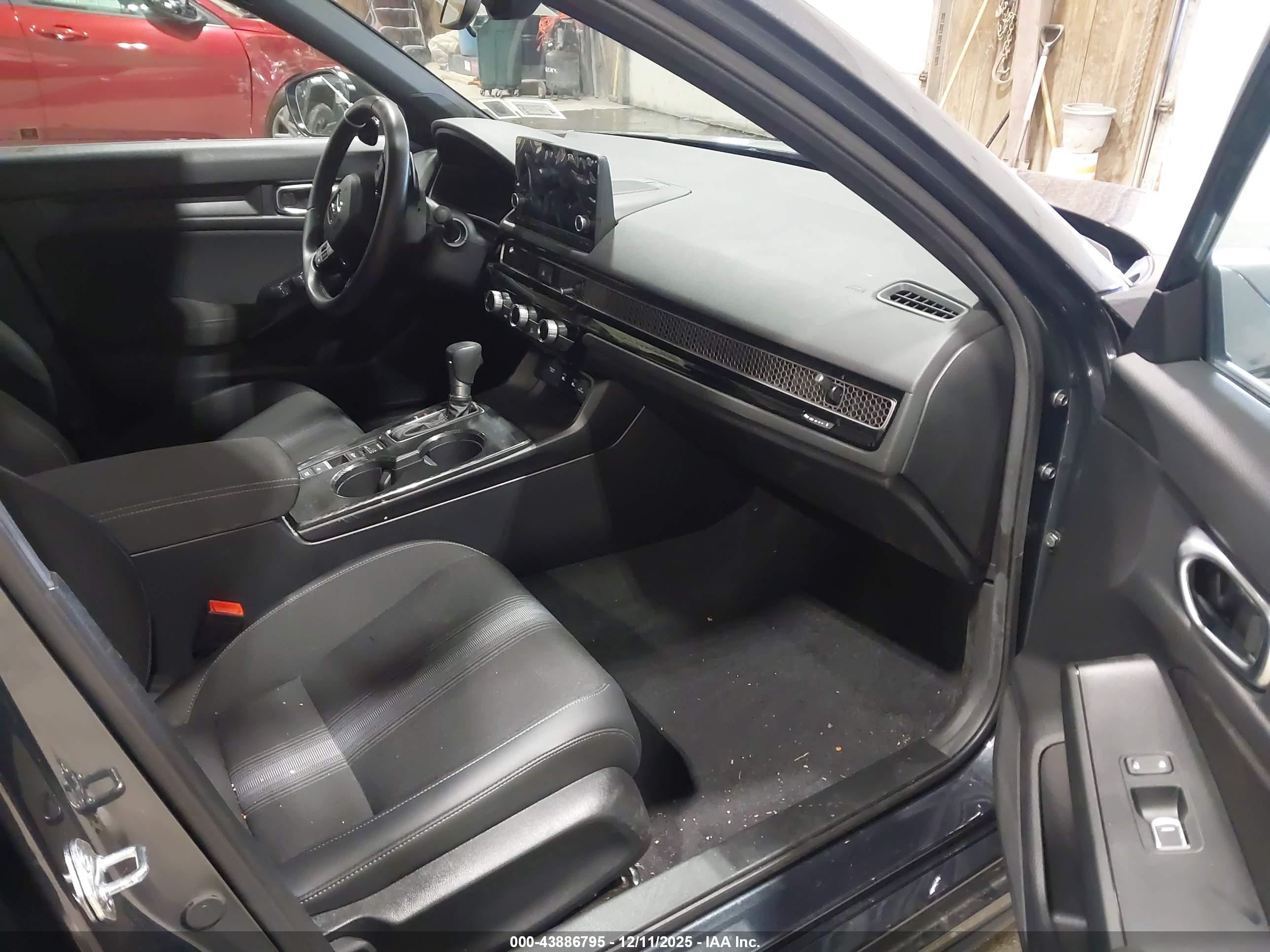 HONDA CIVIC image 5