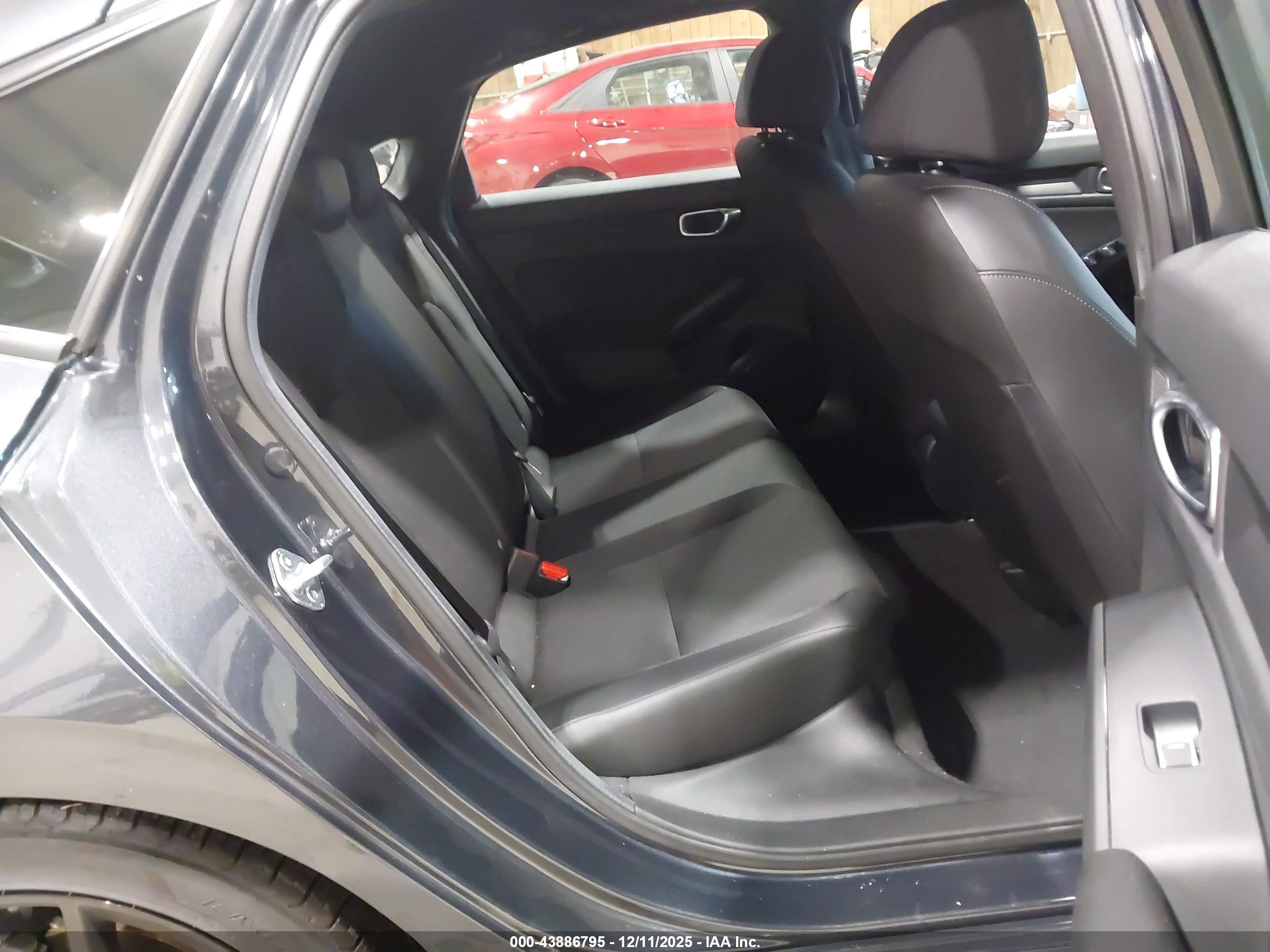 HONDA CIVIC image 8