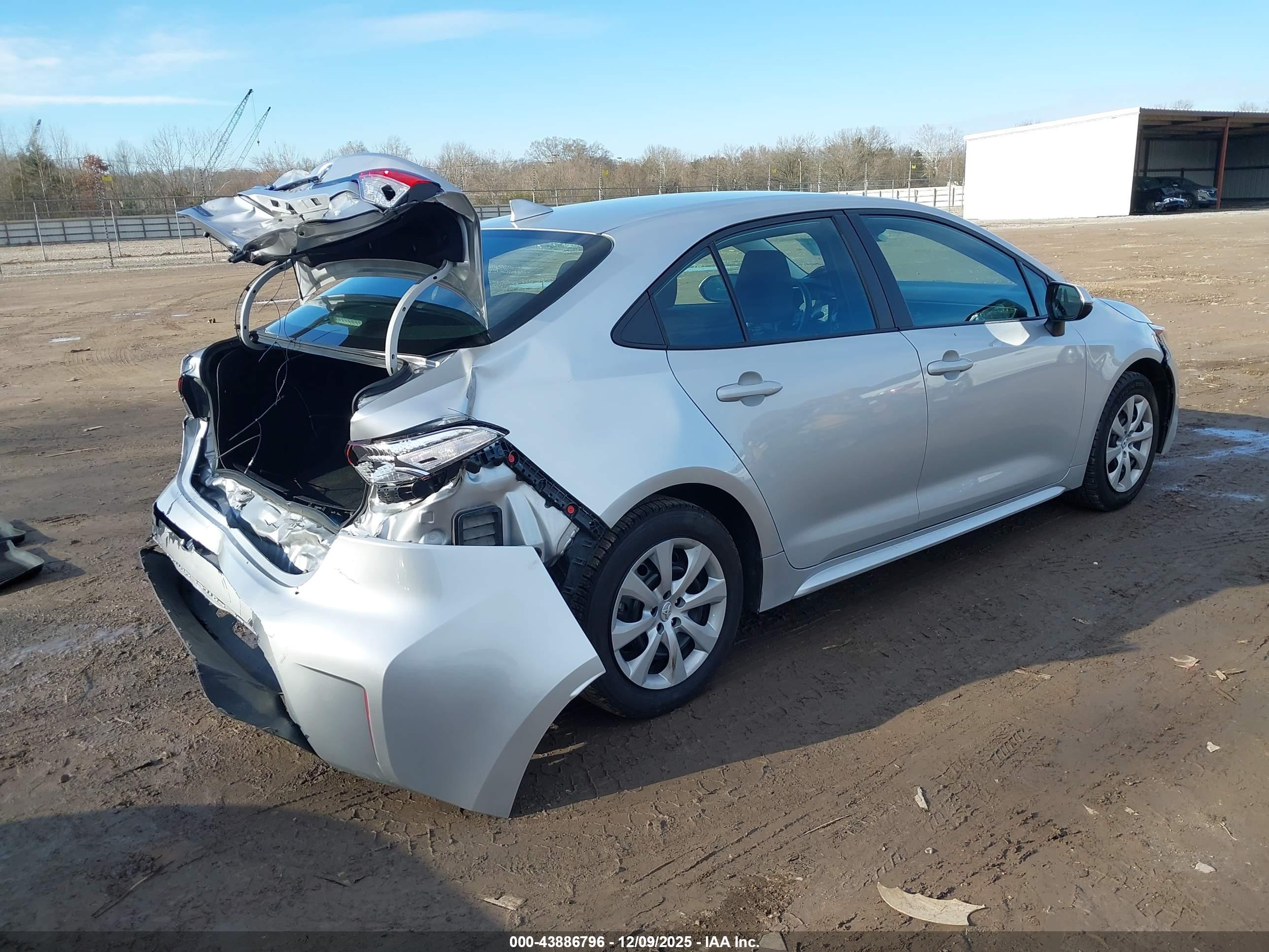 TOYOTA COROLLA image 4