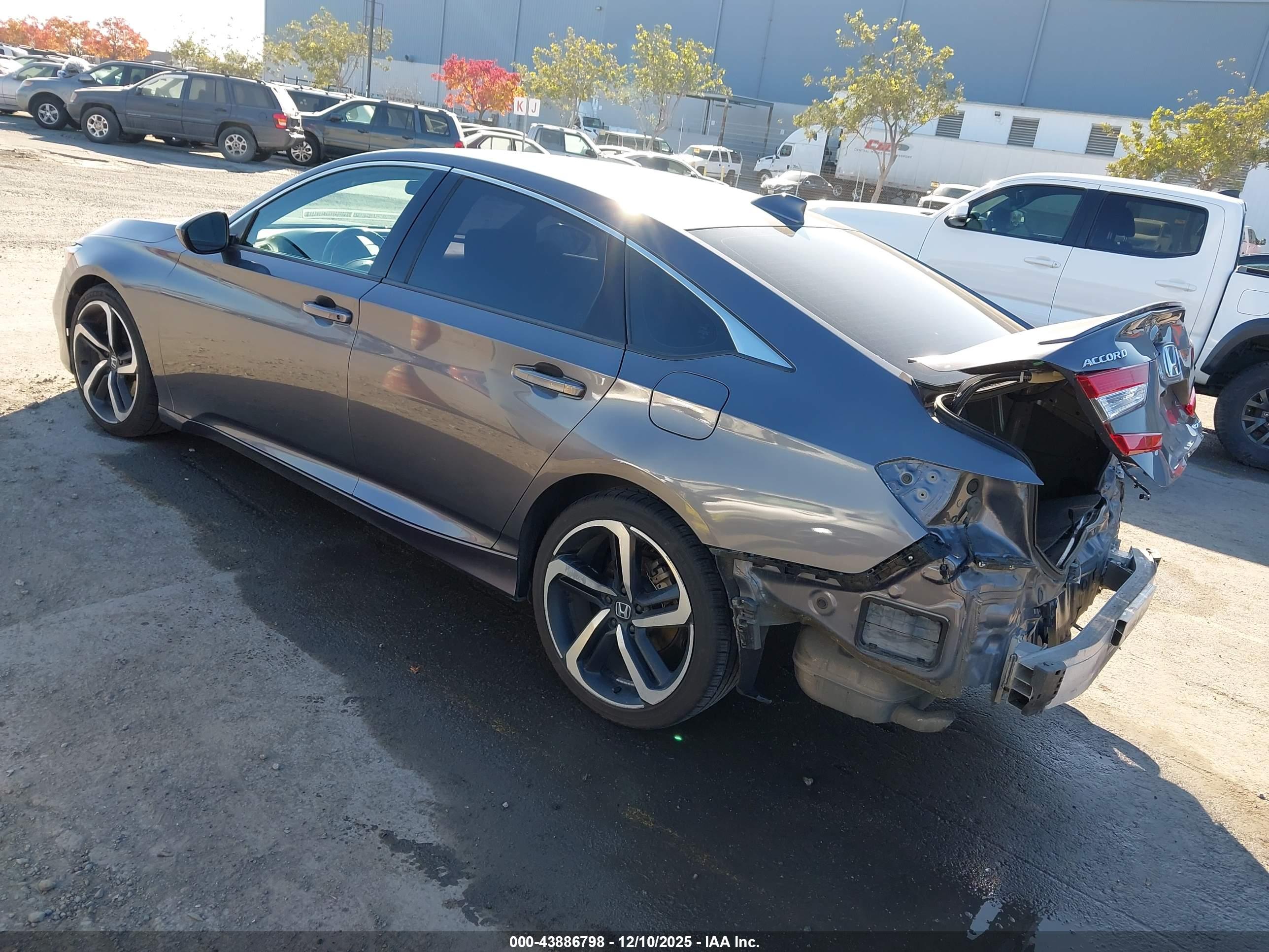 HONDA ACCORD image 3