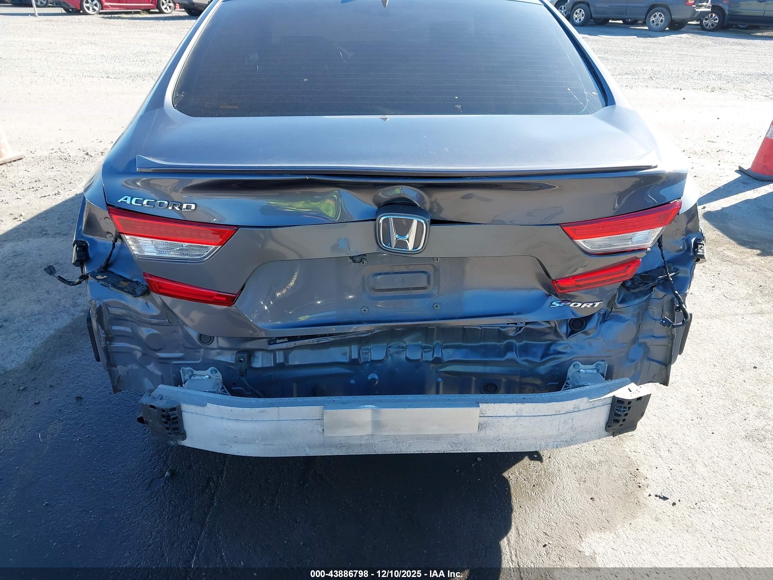 HONDA ACCORD image 6