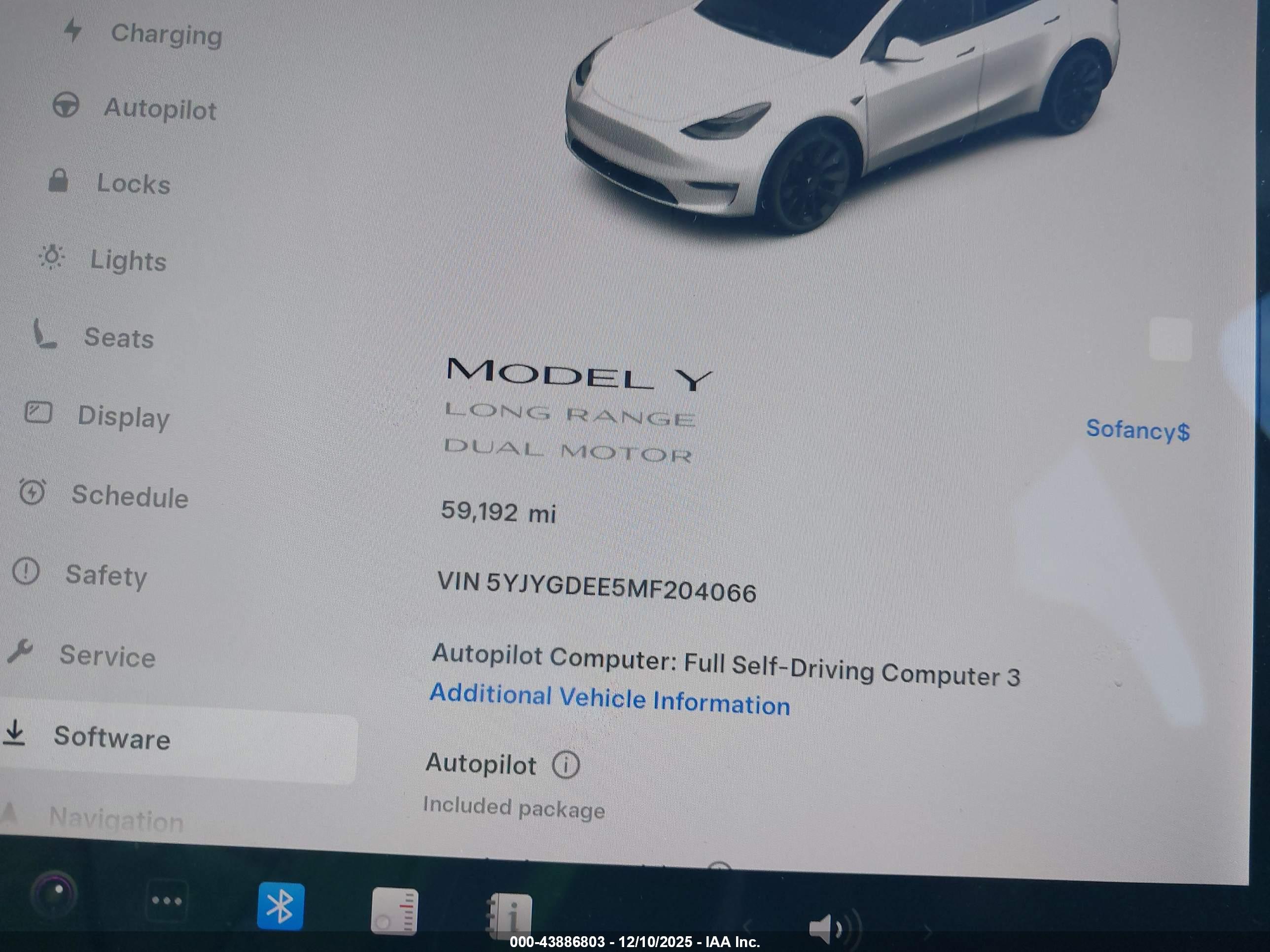 TESLA MODEL image 7