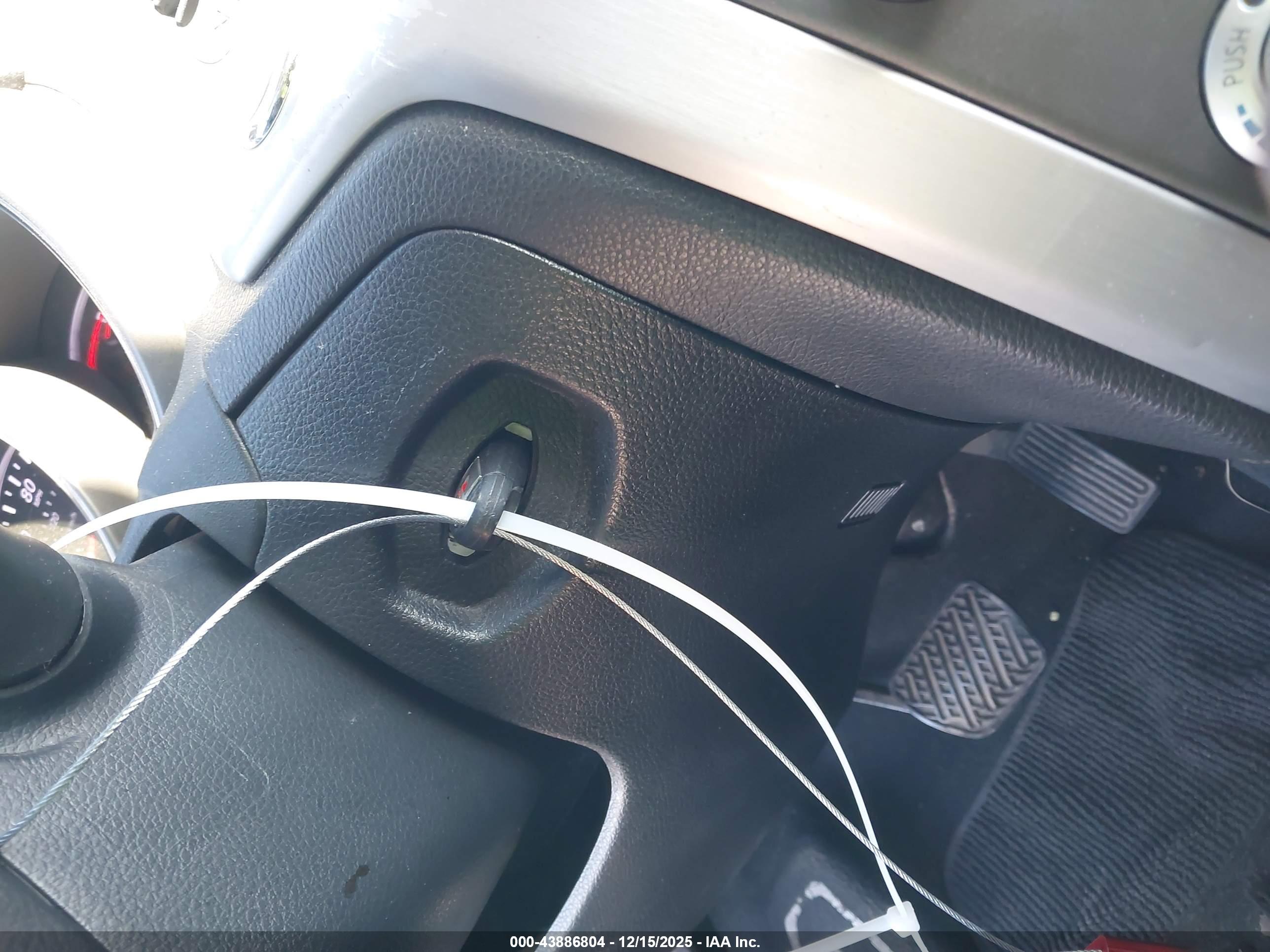 NISSAN MURANO image 11