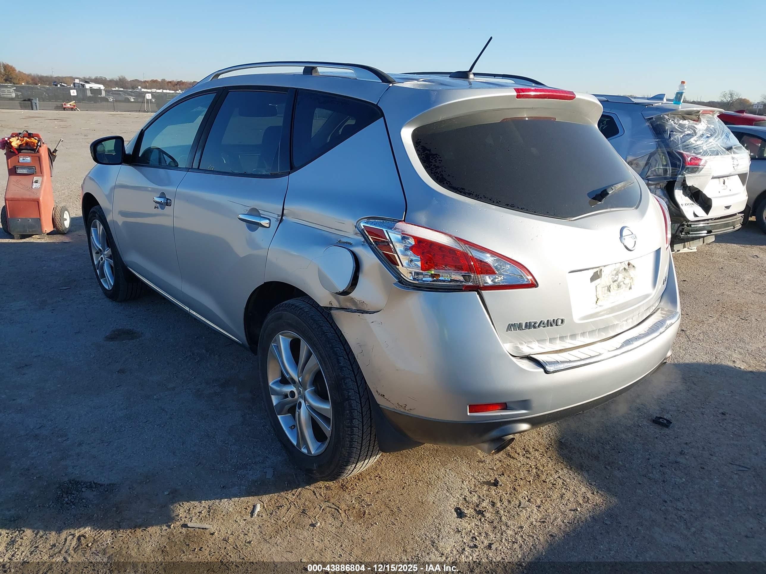 NISSAN MURANO image 3