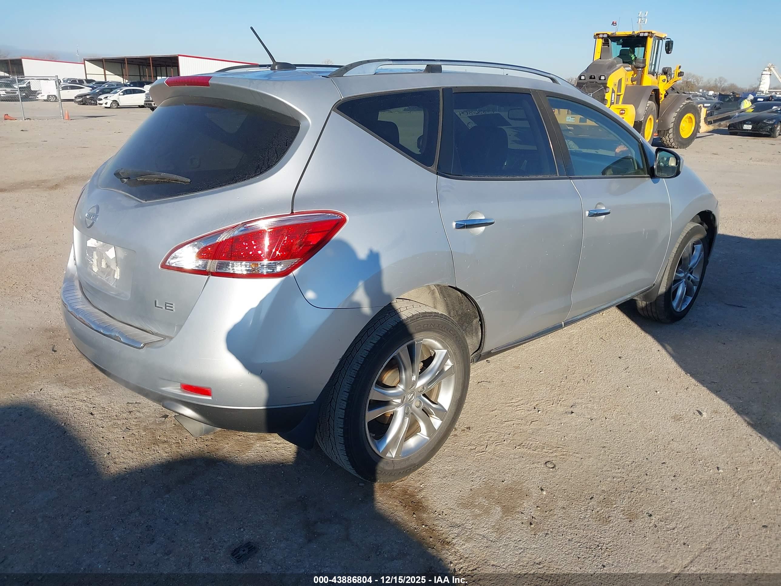 NISSAN MURANO image 4